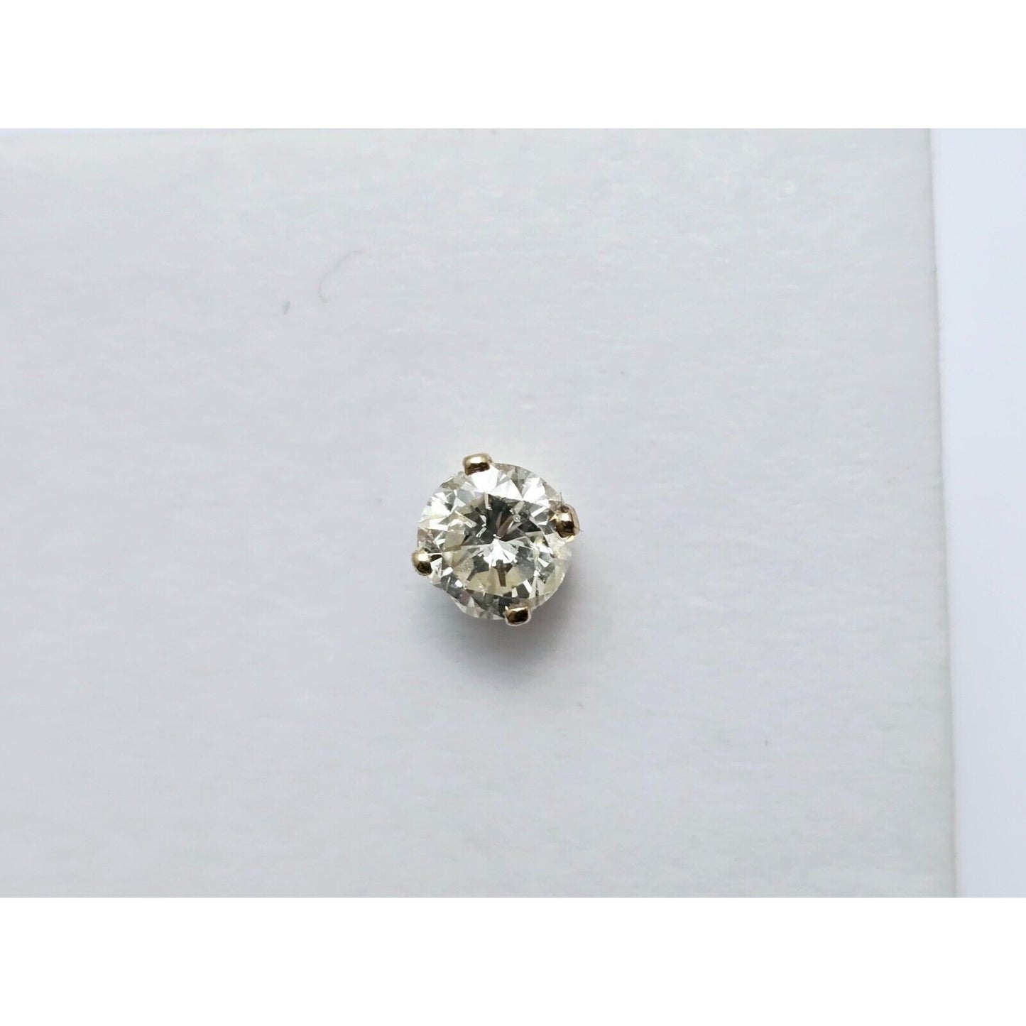 14K Yellow Gold Round Diamond Stud Earrings