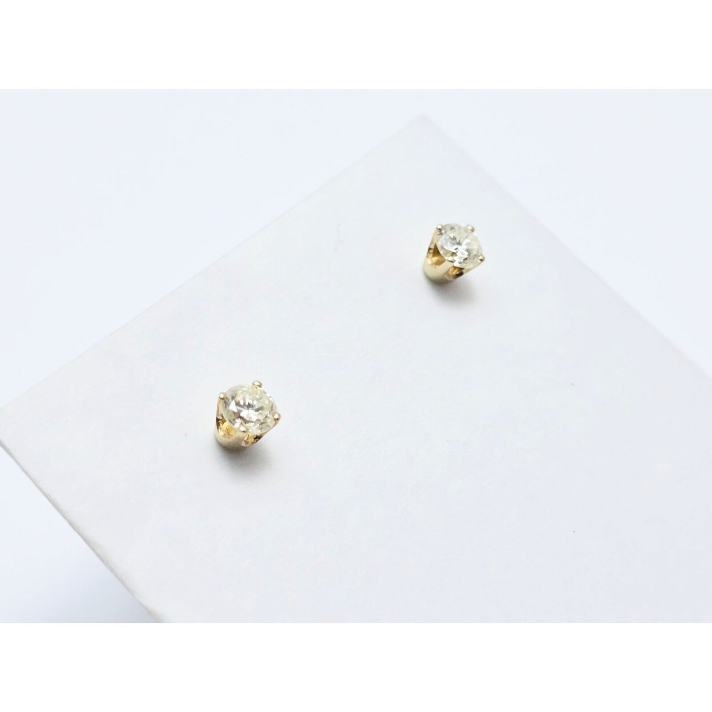 14K Yellow Gold Round Diamond Stud Earrings