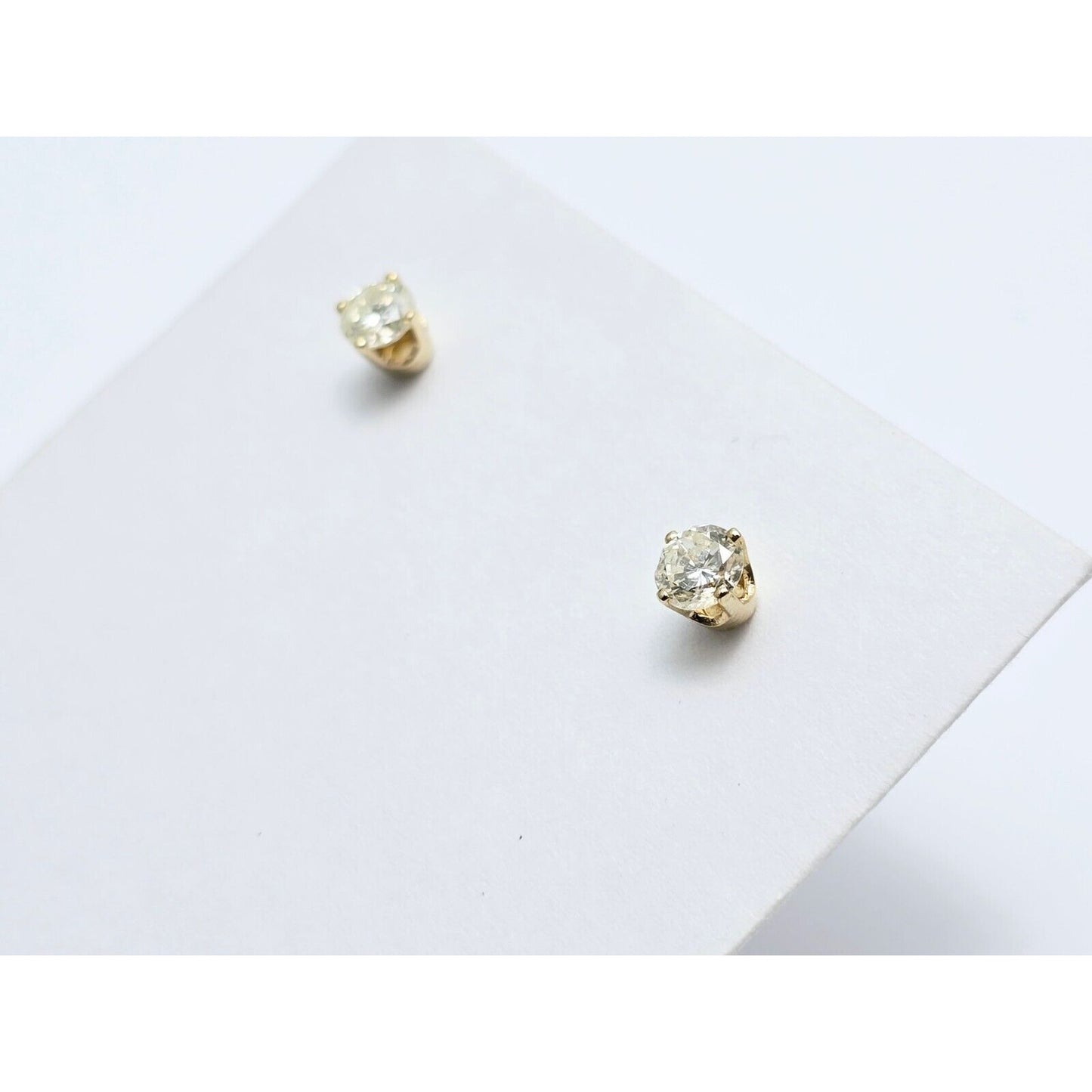 14K Yellow Gold Round Diamond Stud Earrings