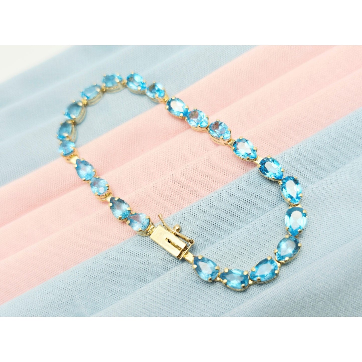14K Yellow Gold Blue Topaz Tennis Link Bracelet