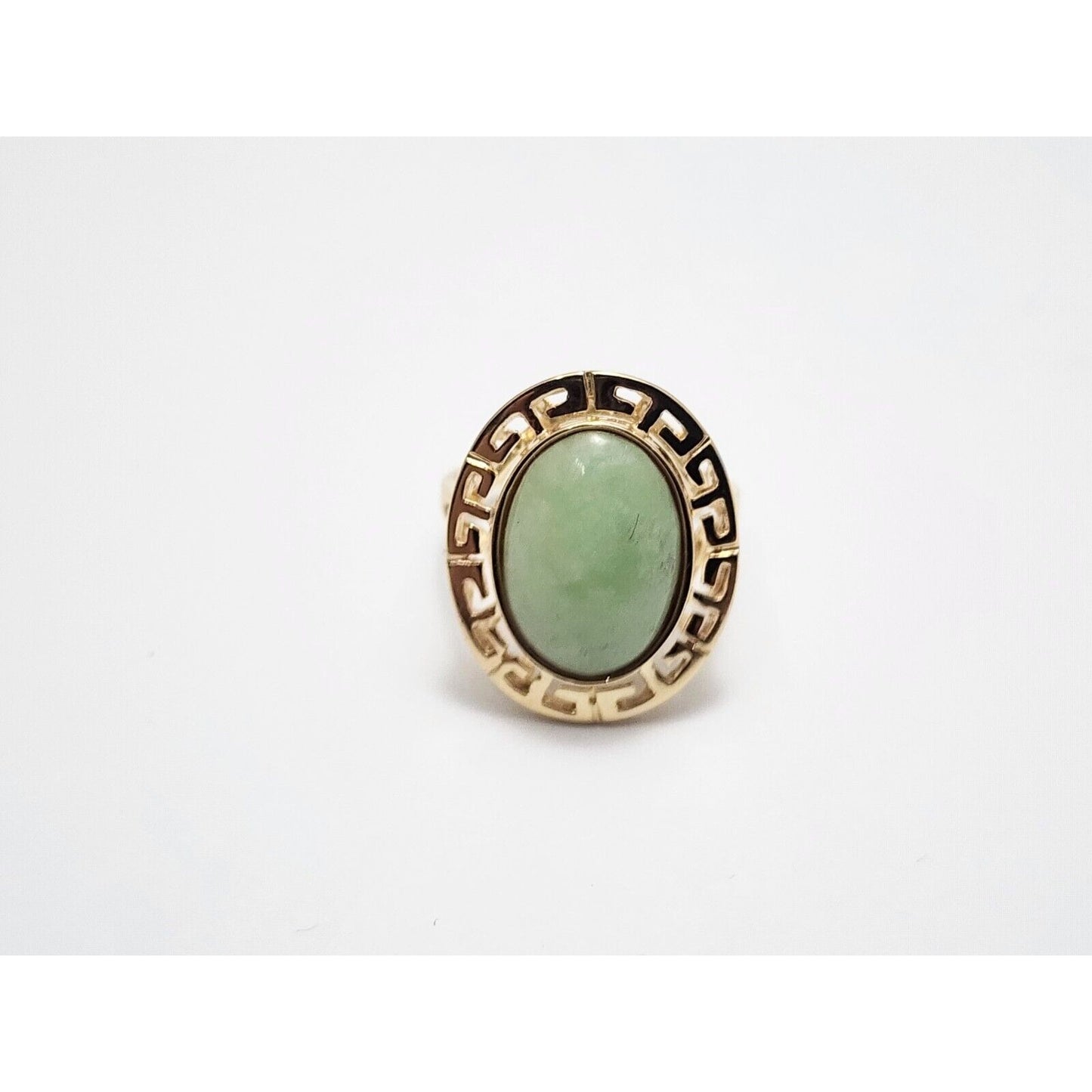 14K Yellow Gold Oval Jadeite Jade Ring