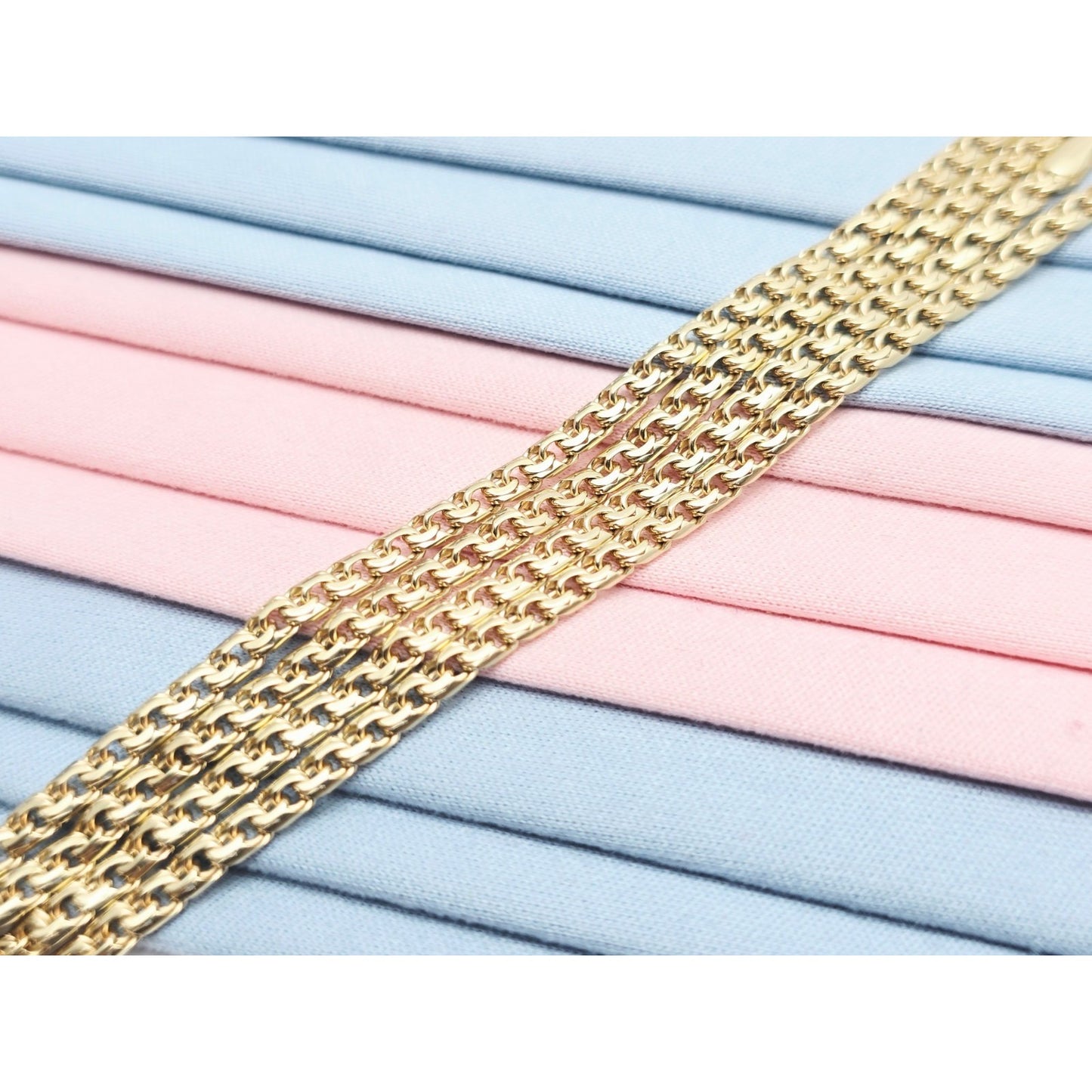 14K Yellow Gold Bismark Link Chain Necklace