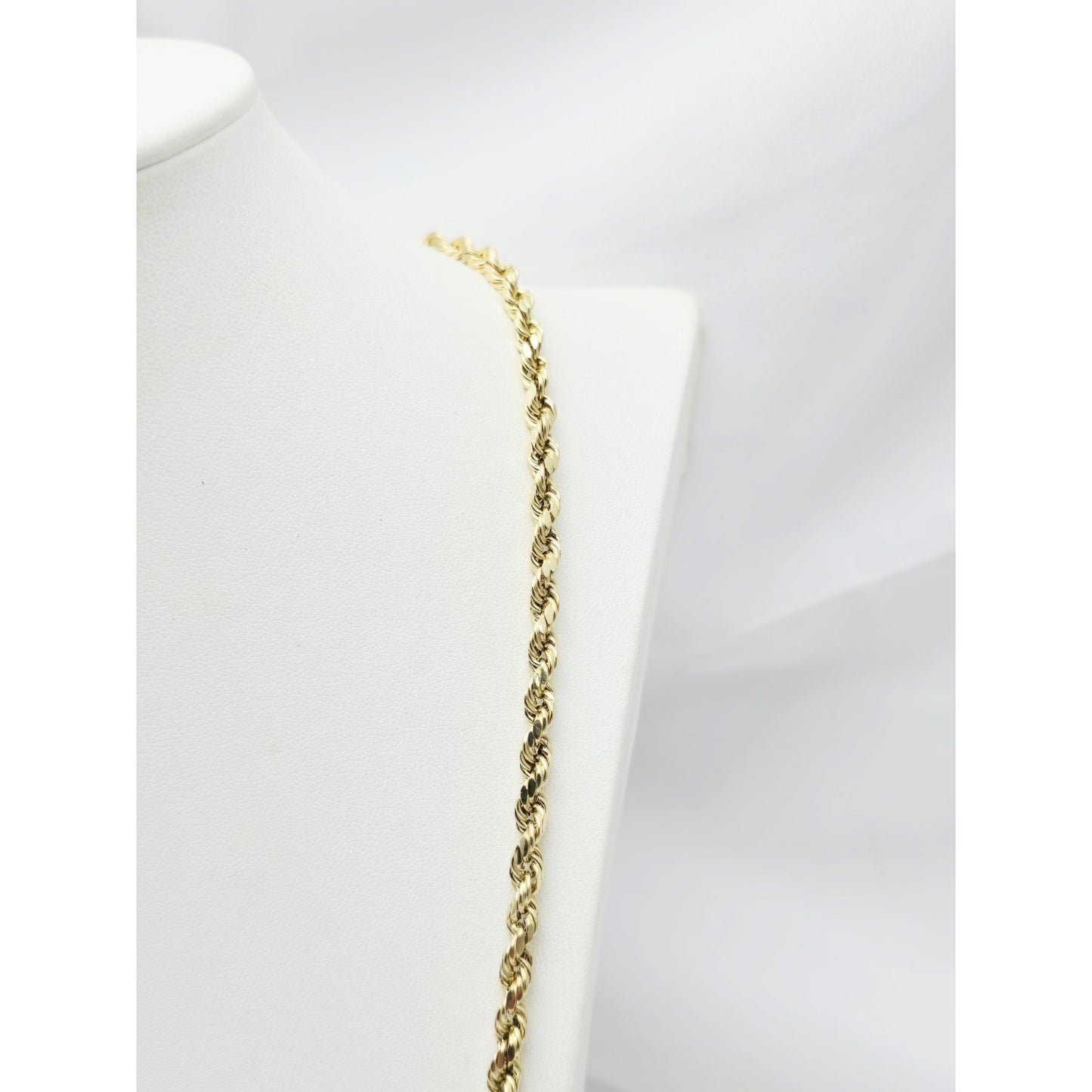 14K Yellow Gold Rope Chain Necklace