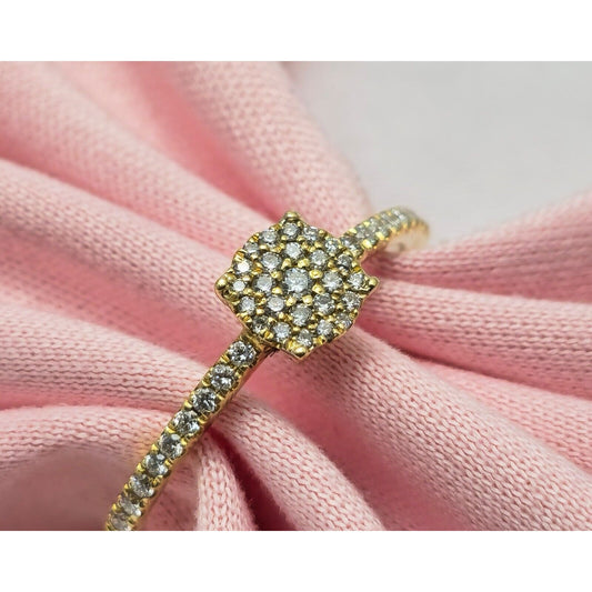 18K Yellow Gold Round Cut Diamond Ring