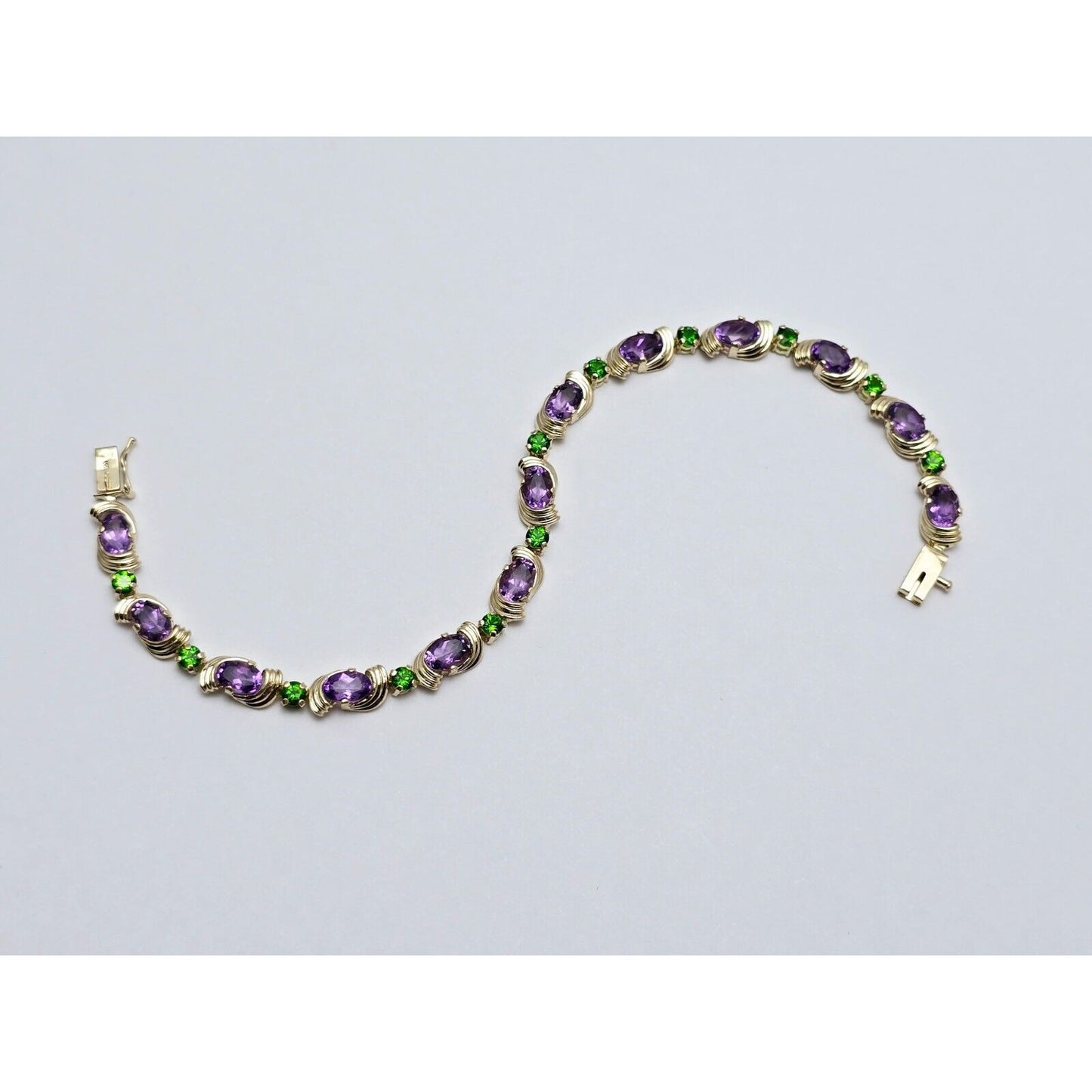 14K Yellow Gold Amethyst & Emerald Tennis Link Bracelet