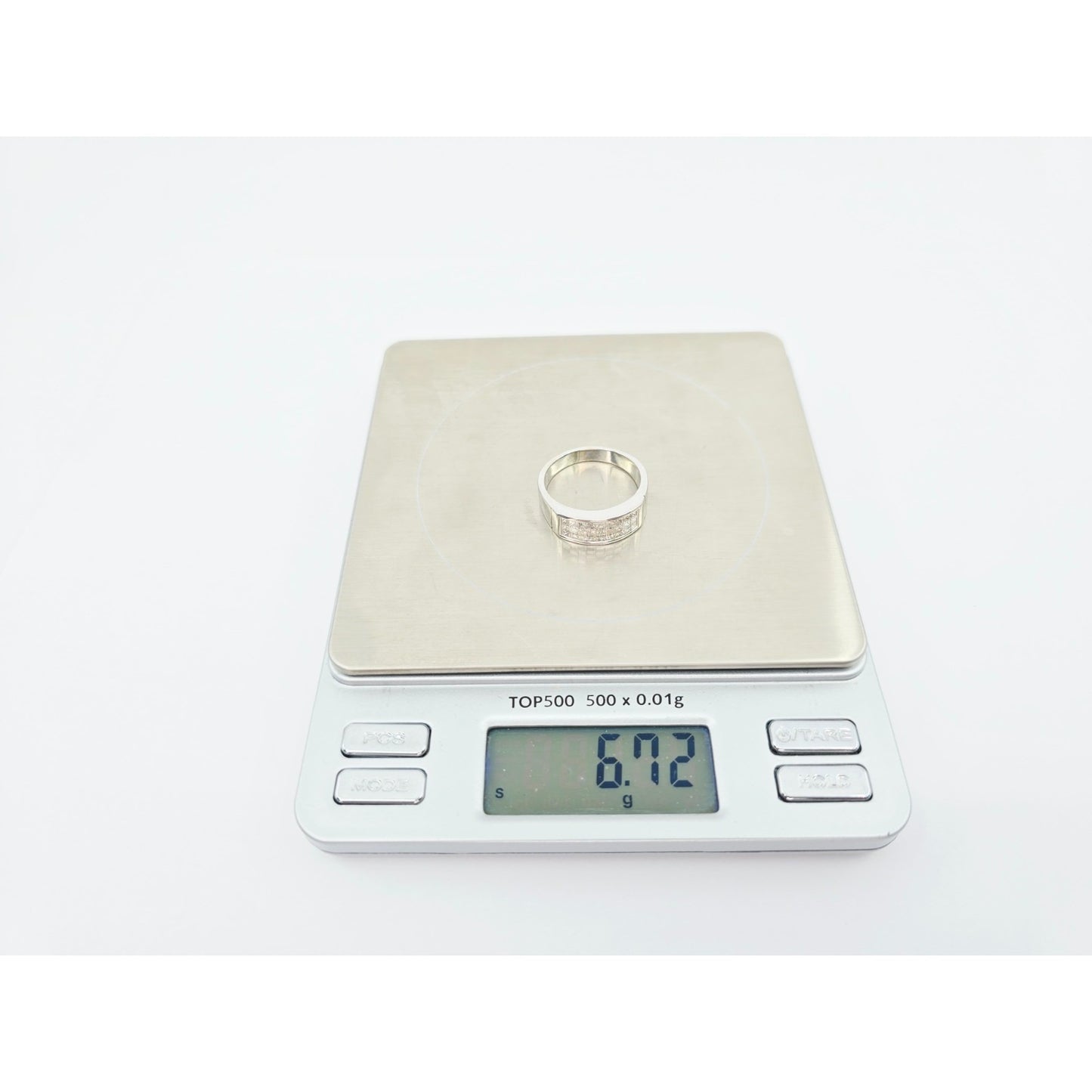 14K White Gold Princess Cut Invisible Setting Diamond Ring