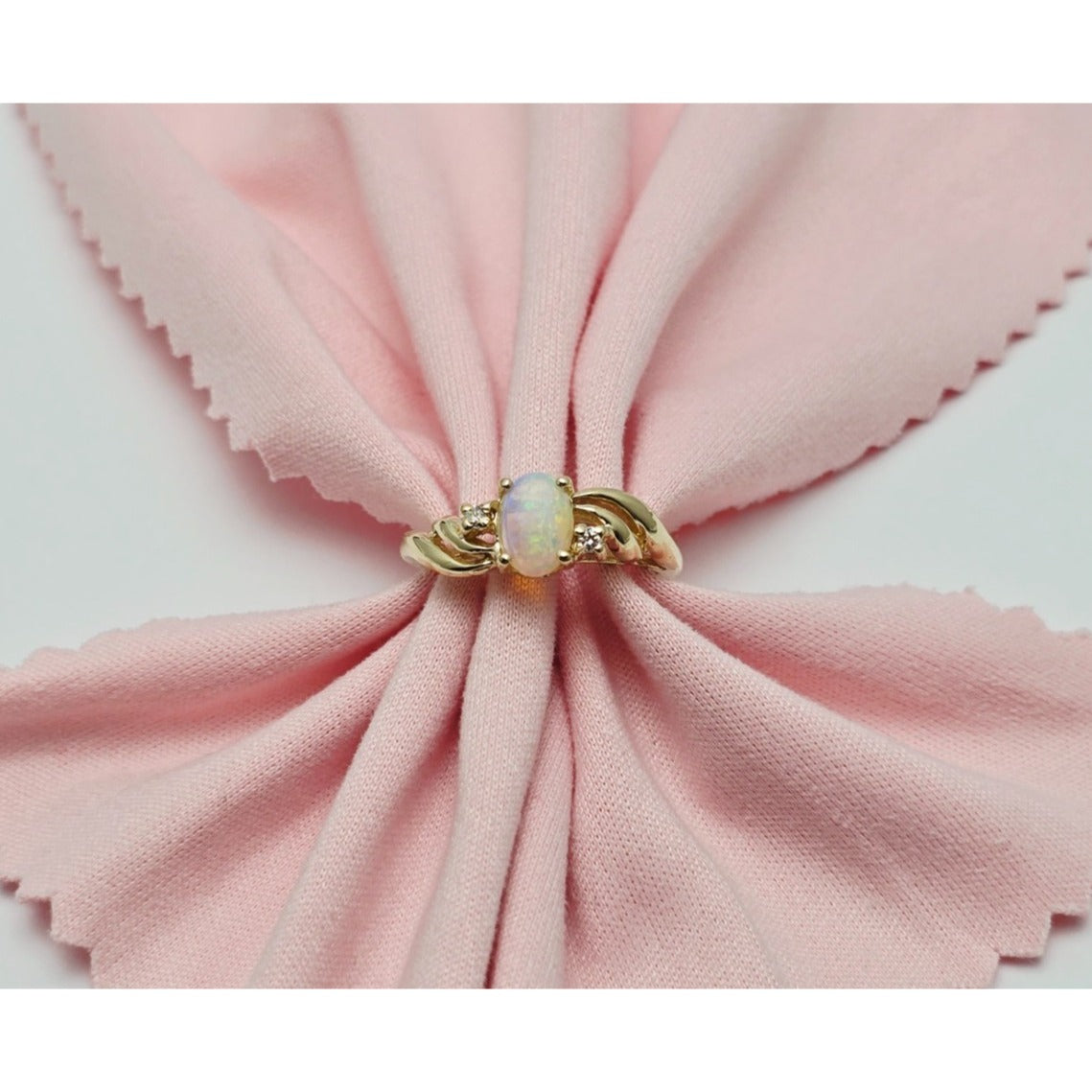 14K Yellow Gold Fire Opal & Diamond Ring