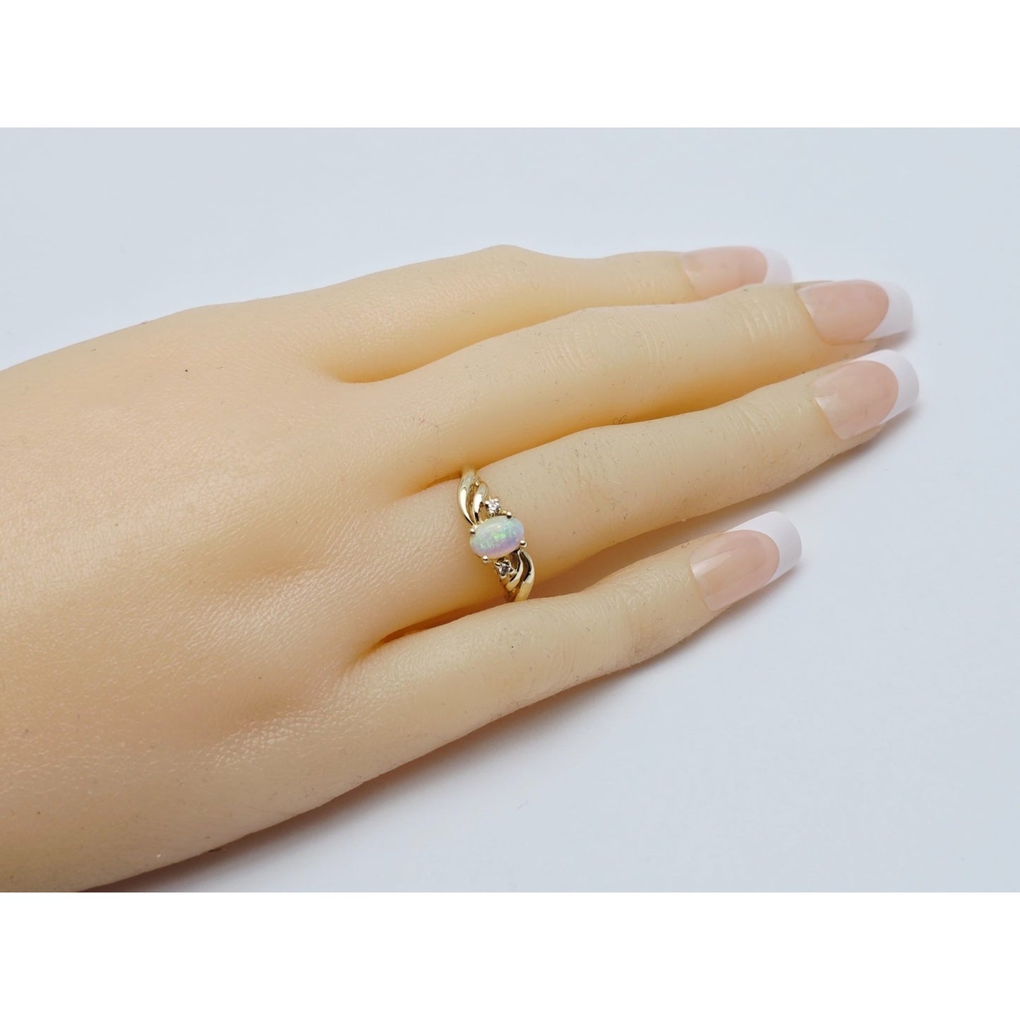 14K Yellow Gold Fire Opal & Diamond Ring