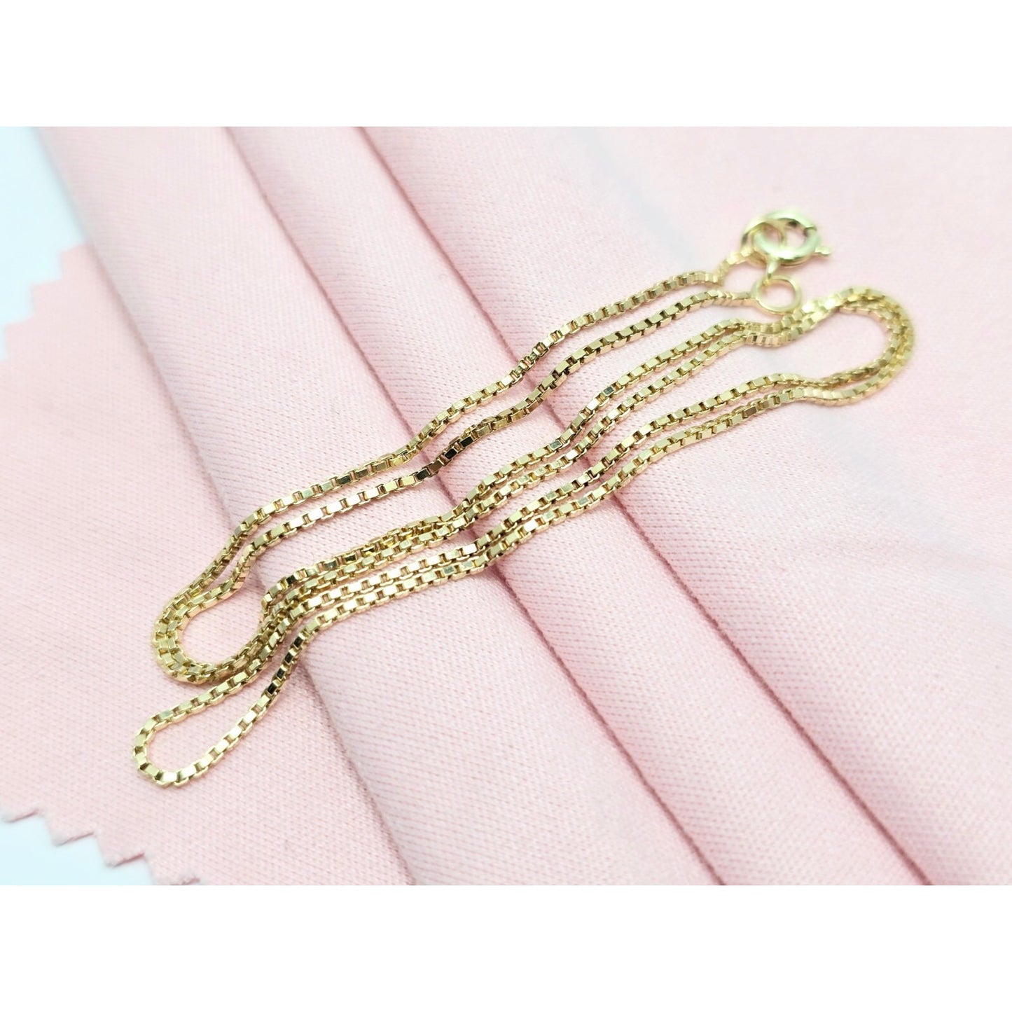 14K Yellow Gold Box Link Chain Choker Necklace