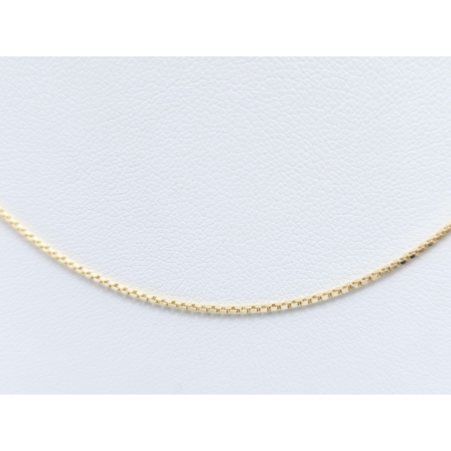 14K Yellow Gold Box Link Chain Choker Necklace