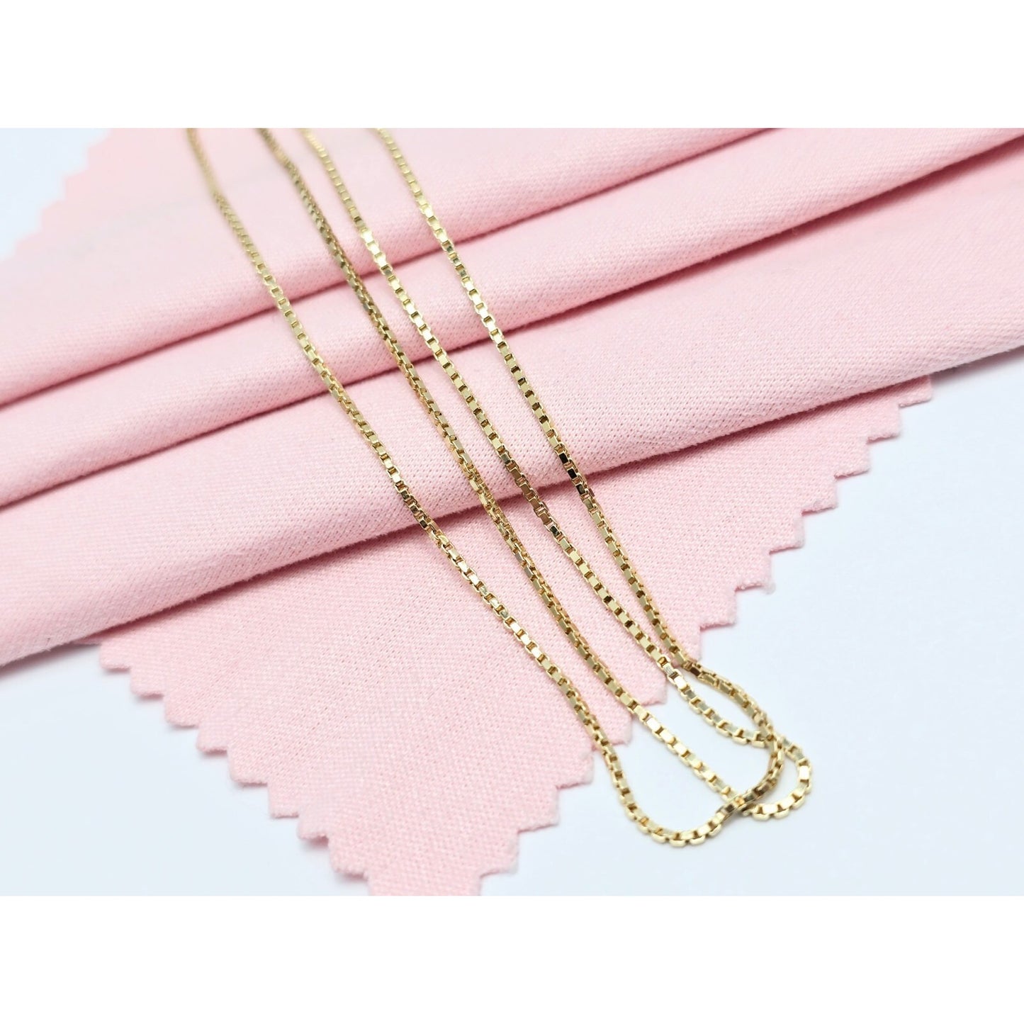 14K Yellow Gold Box Link Chain Choker Necklace