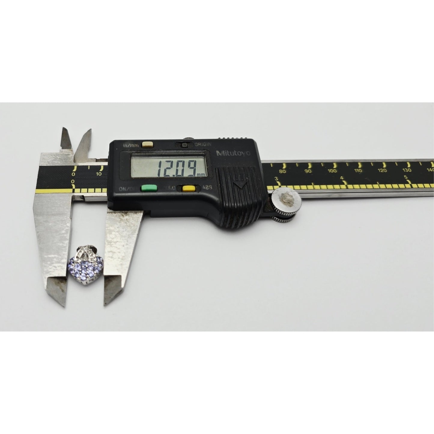 10K White Gold Round Cut Diamond & Tanzanite Heart Charm Pendant