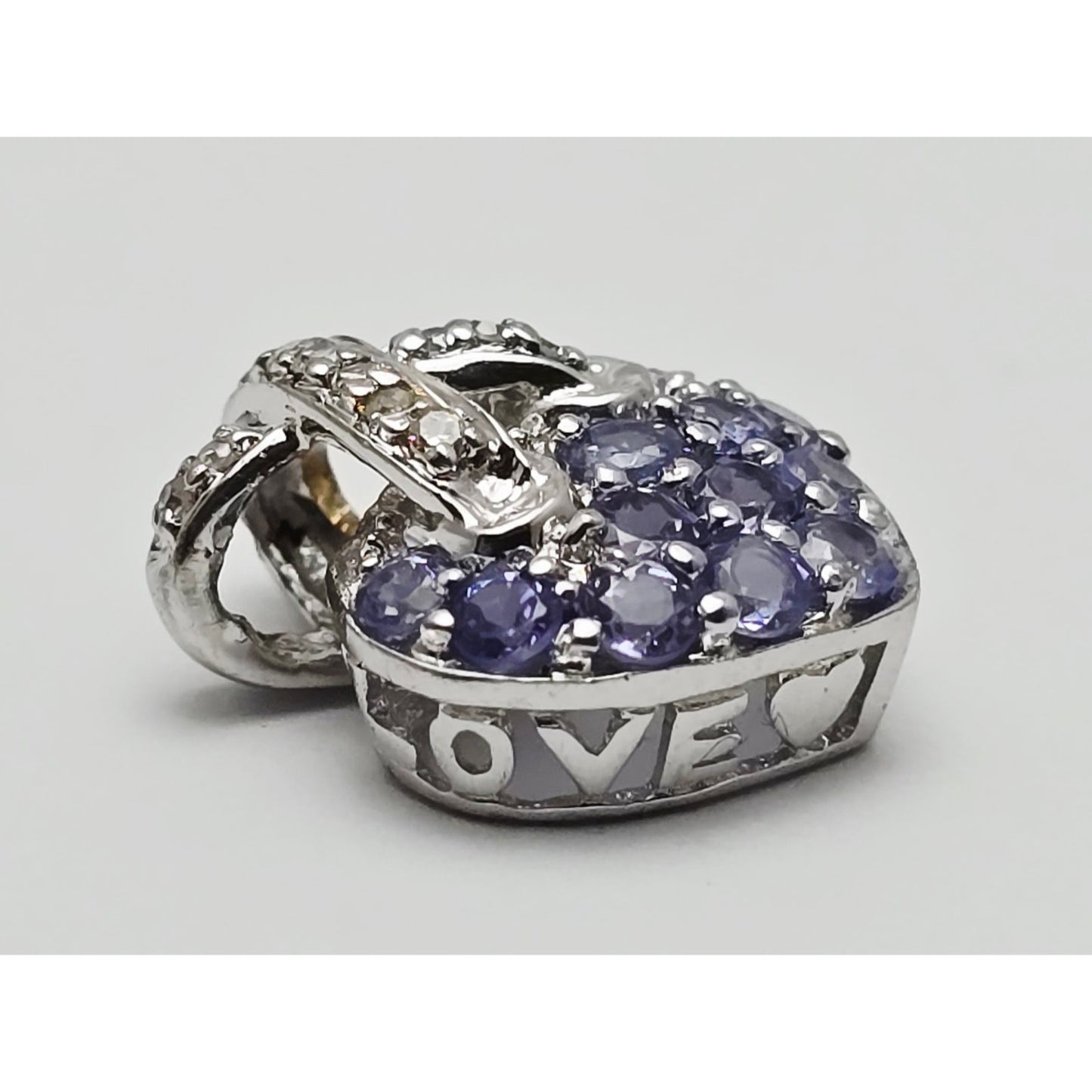 10K White Gold Round Cut Diamond & Tanzanite Heart Charm Pendant