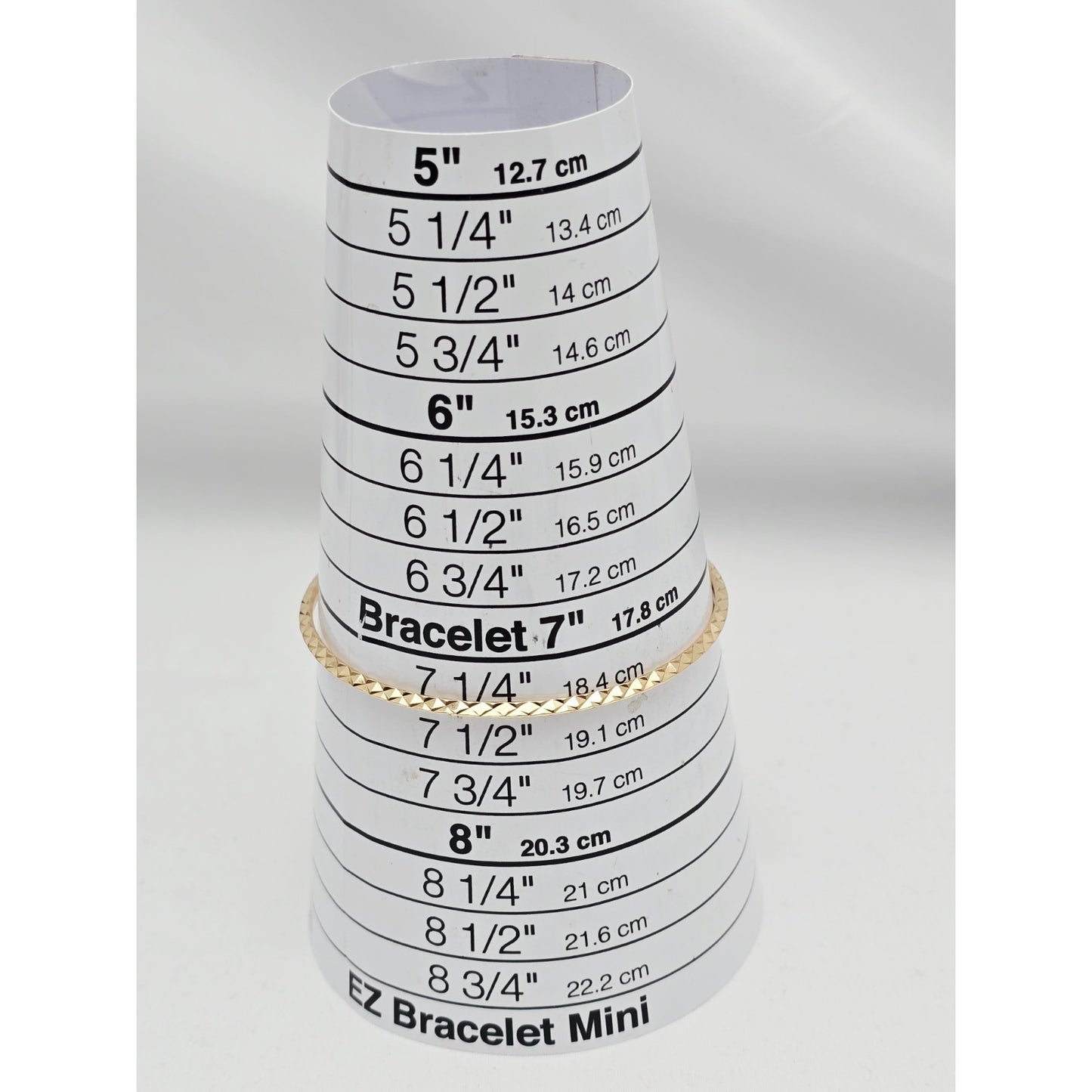 17K Yellow Gold Diamond Cut Bangle Bracelet