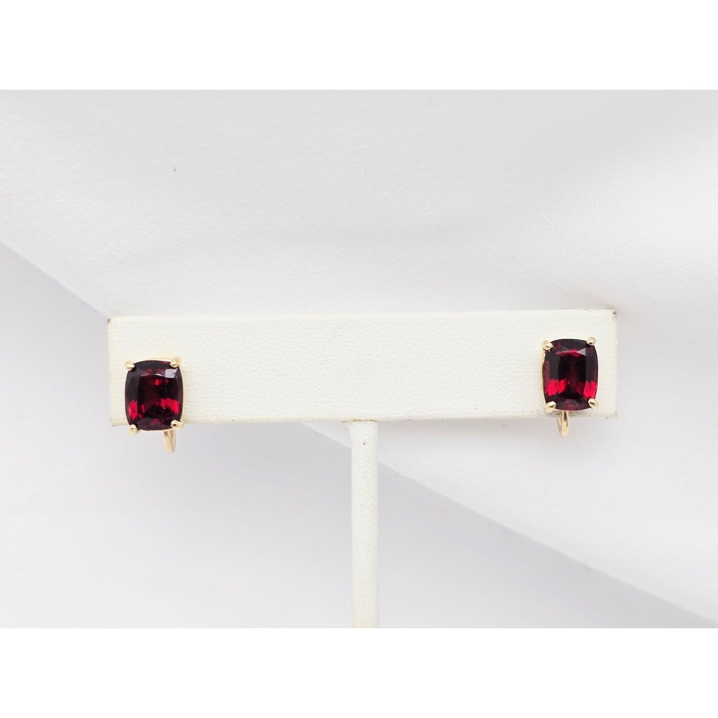 14K Yellow Gold Hinged Screw Back Non-Pierced Rectangle Cushion Garnet Earrings