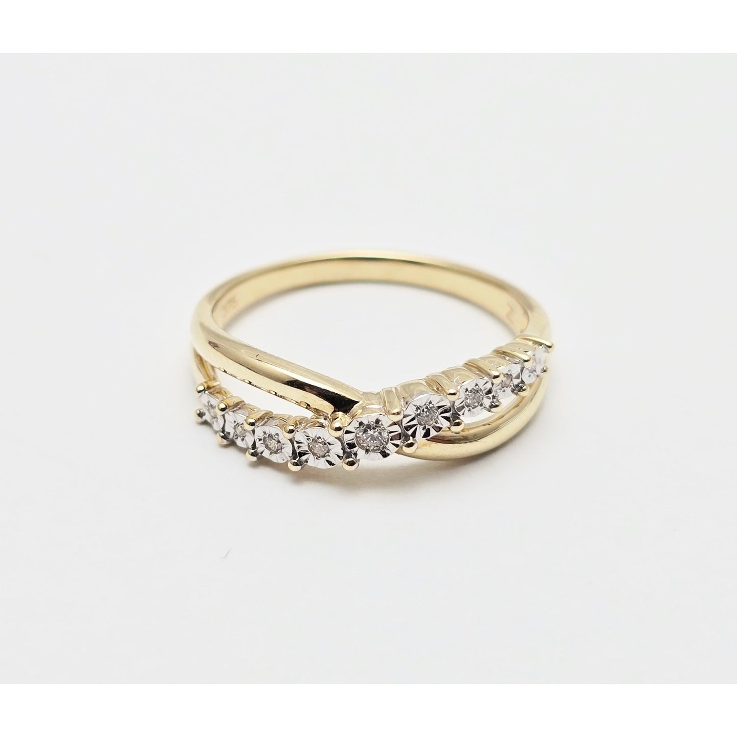 Zamels 9K Solid Two Tone Gold Crossover Round Diamond Ring