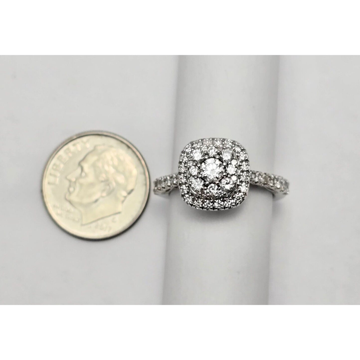 10K White Gold 0.75ct Round Cut Diamond Single Halo Engagement Ring
