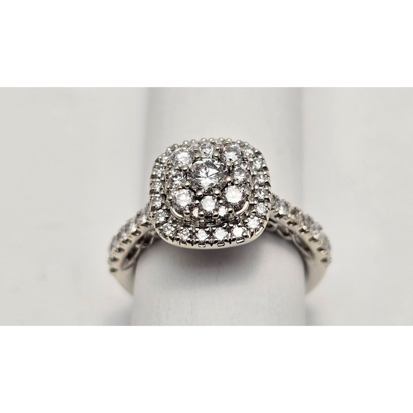 10K White Gold 0.75ct Round Cut Diamond Single Halo Engagement Ring