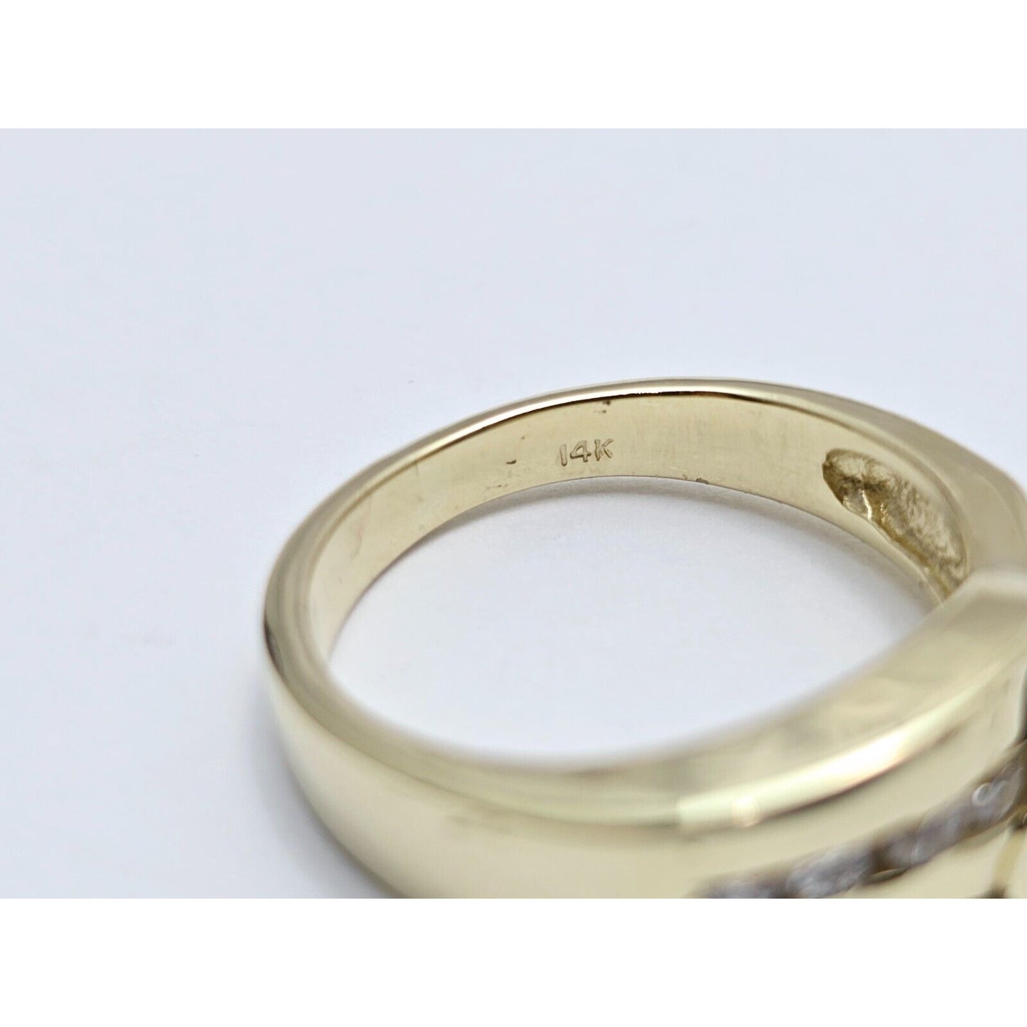 14K Yellow Gold Amethyst & Diamond Ring