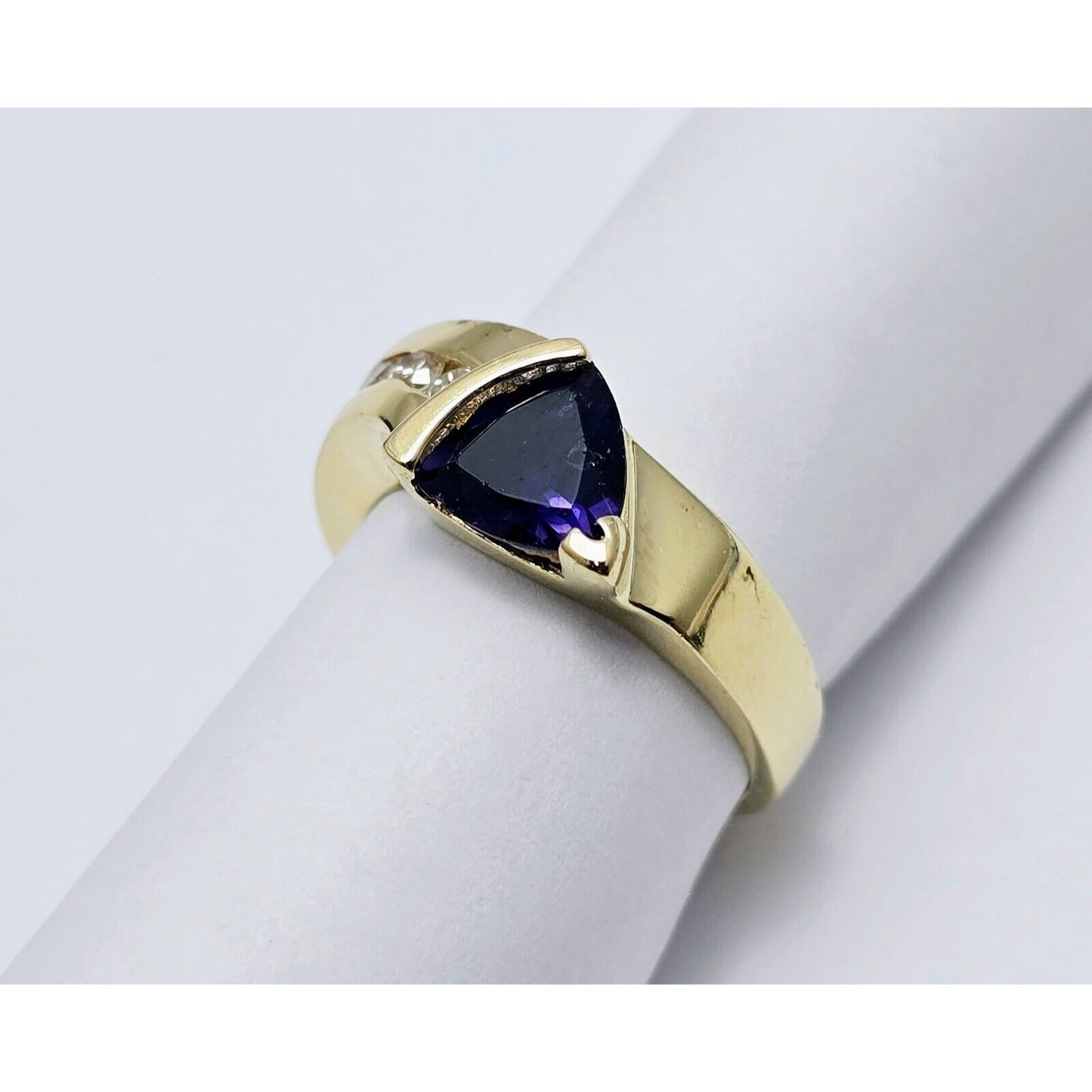 14K Yellow Gold Amethyst & Diamond Ring