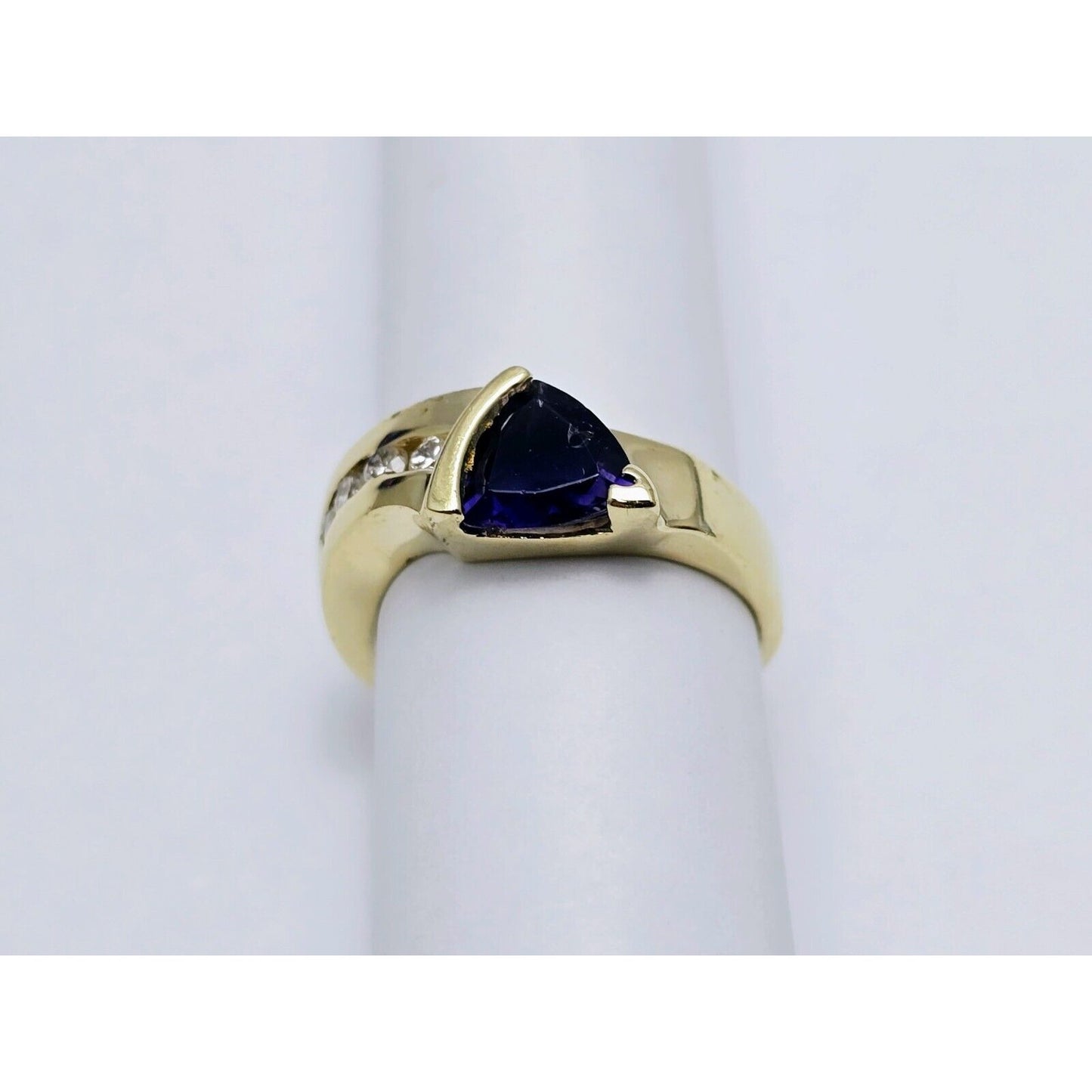 14K Yellow Gold Amethyst & Diamond Ring