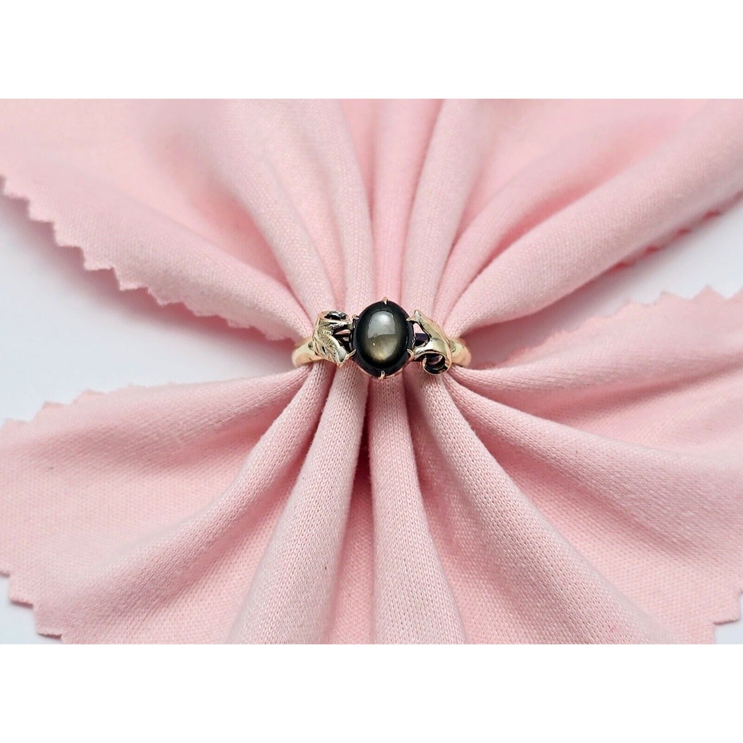 Vintage 10K Yellow Gold Star Sapphire Ladies Ring