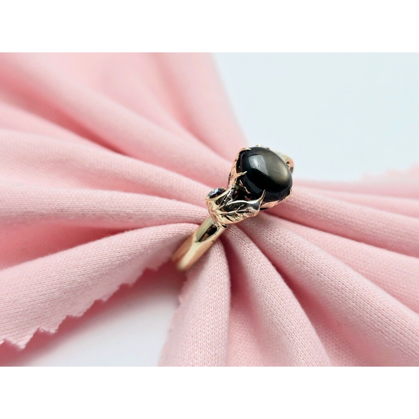 Vintage 10K Yellow Gold Star Sapphire Ladies Ring