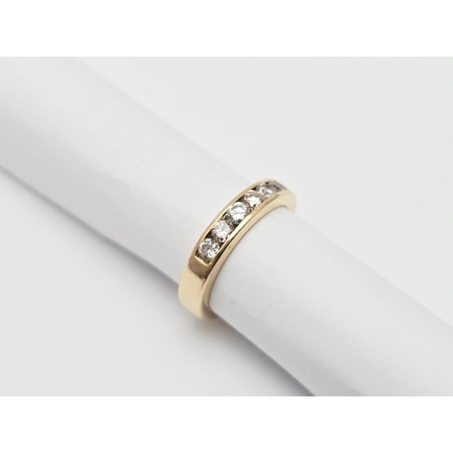 14K Yellow Gold Single Row 6 Diamond Wedding Ring Band