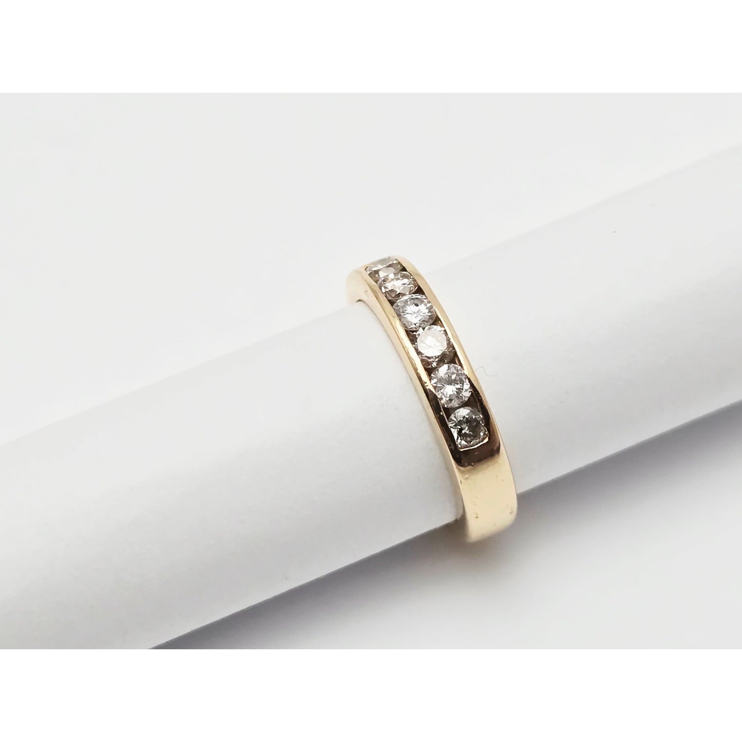 14K Yellow Gold Single Row 6 Diamond Wedding Ring Band