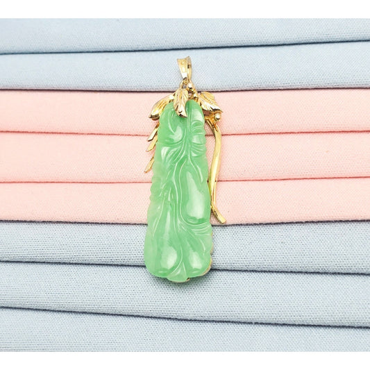 14K Yellow Gold Green Jadeite Jade Carved Floral Charm Pendant