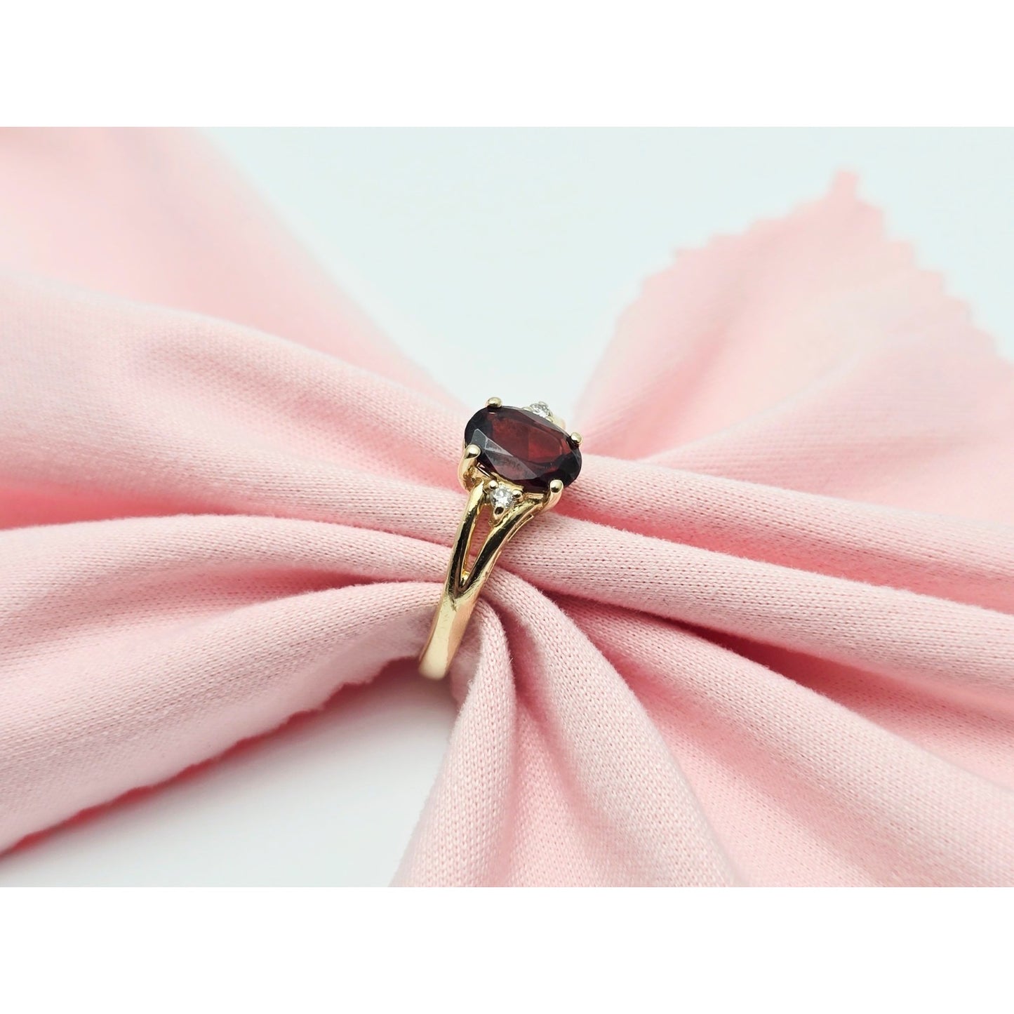 14K Yellow Gold Oval Garnet & Diamond Ring