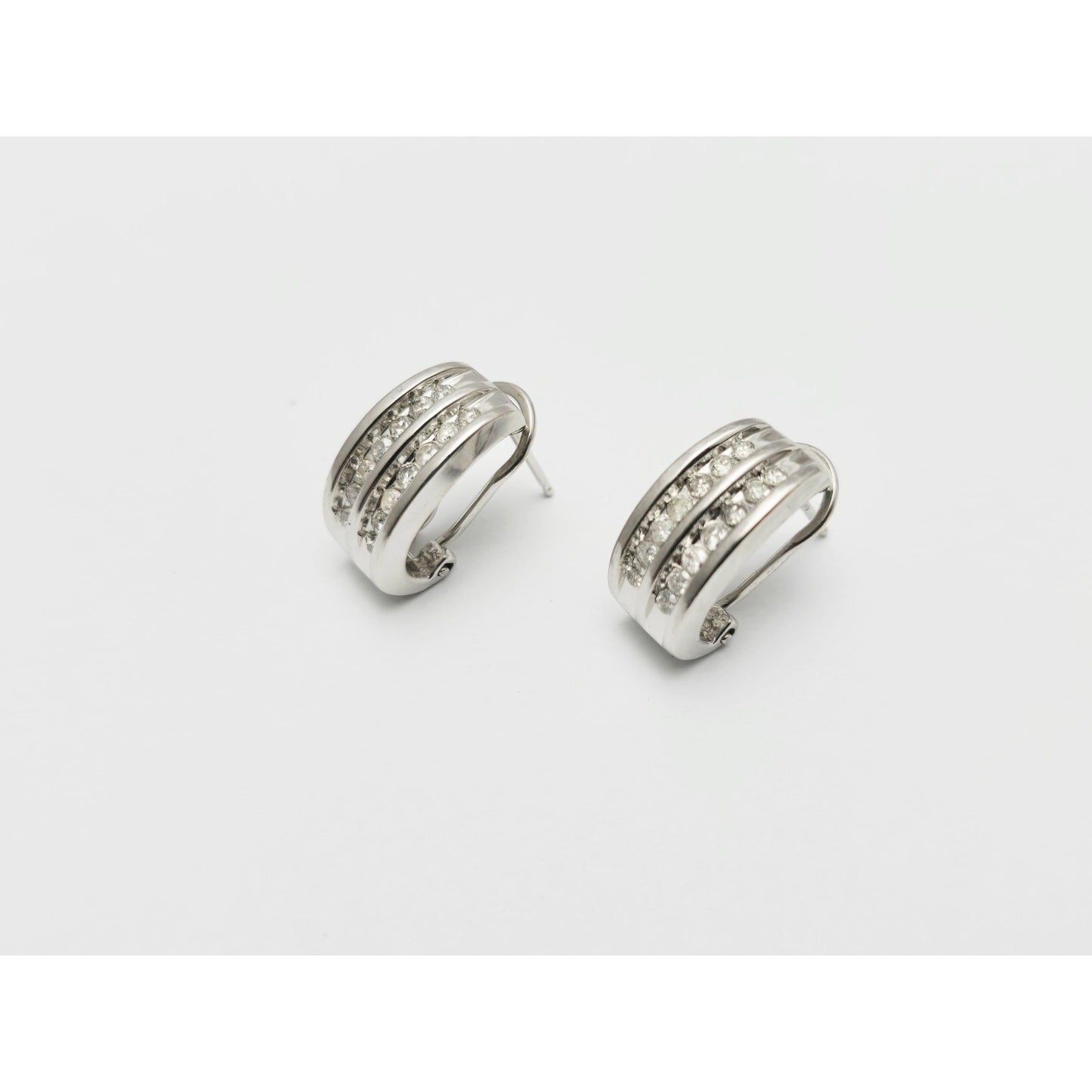 14K White Gold Round Cut Diamond Cluster French Clip Earrings