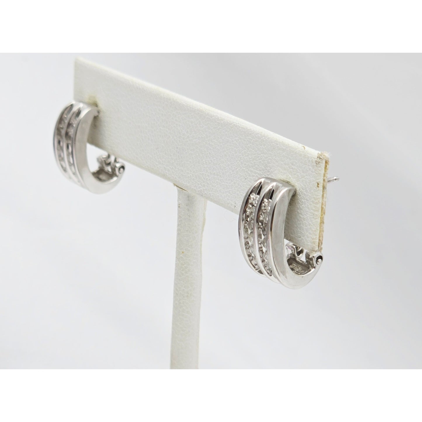 14K White Gold Round Cut Diamond Cluster French Clip Earrings