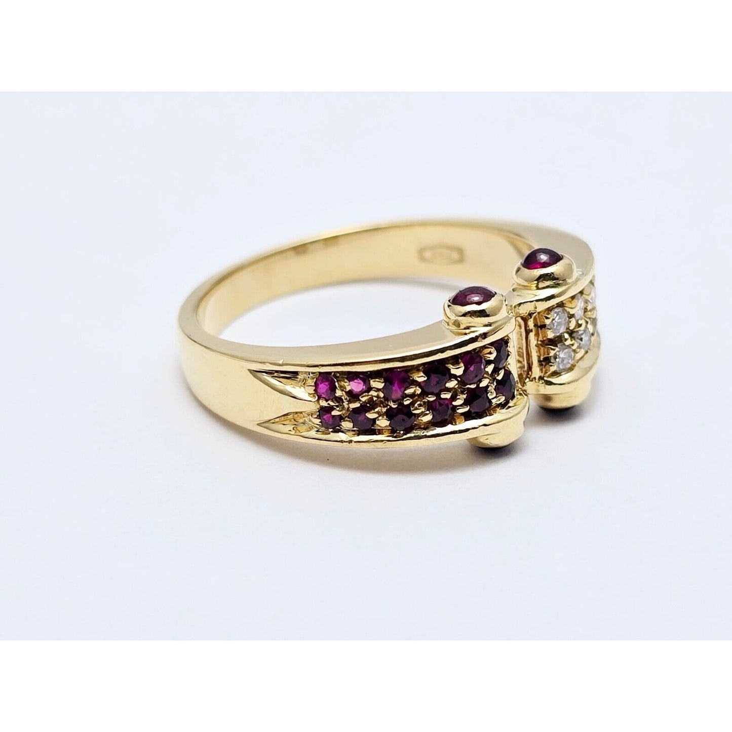 18K Yellow Gold Ruby & Diamond Ring