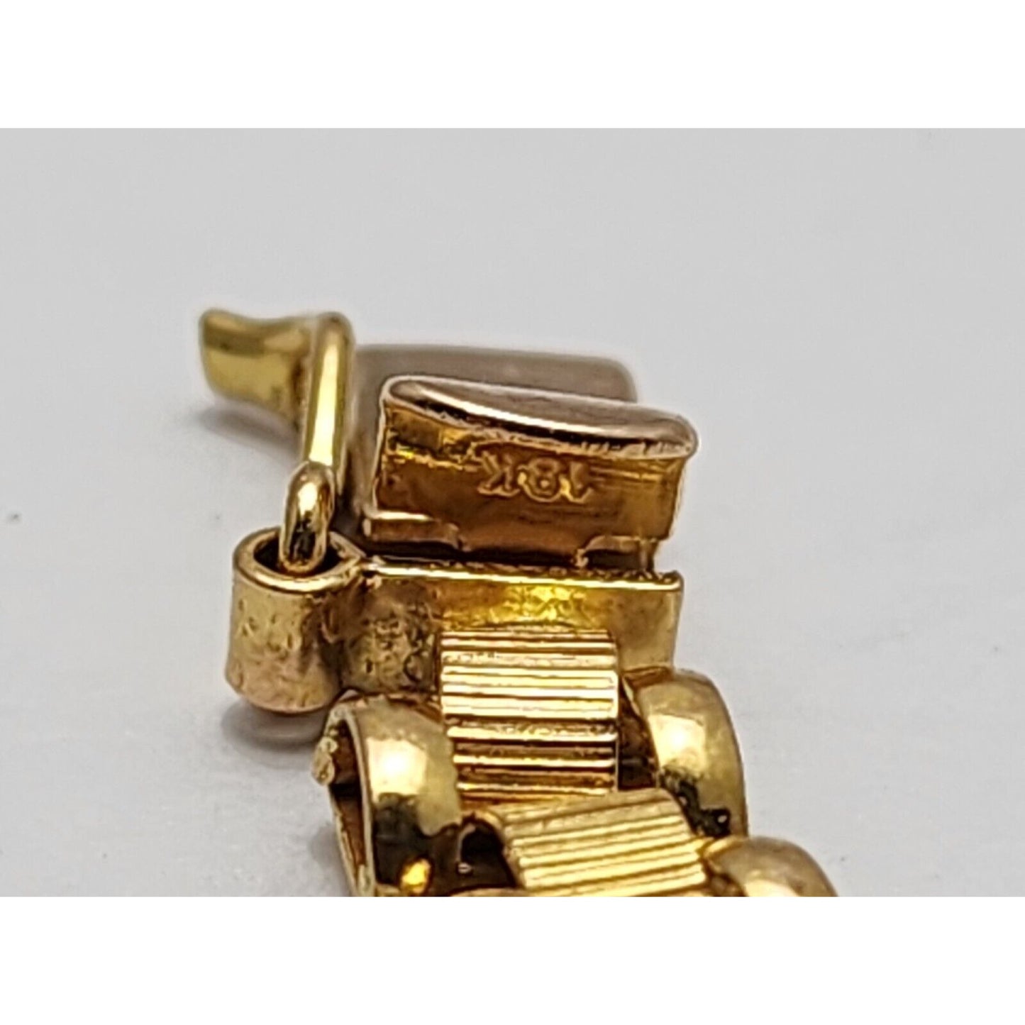 18K Yellow Gold Infinity Link Chain Bracelet