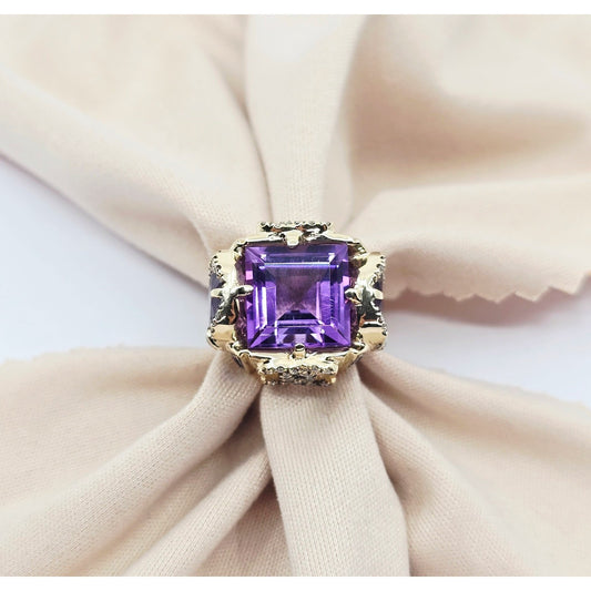 14K Yellow Gold Amethyst & Diamond Chanel Ring