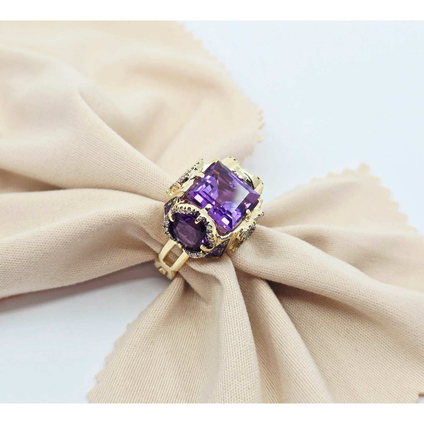 14K Yellow Gold Amethyst & Diamond Chanel Ring