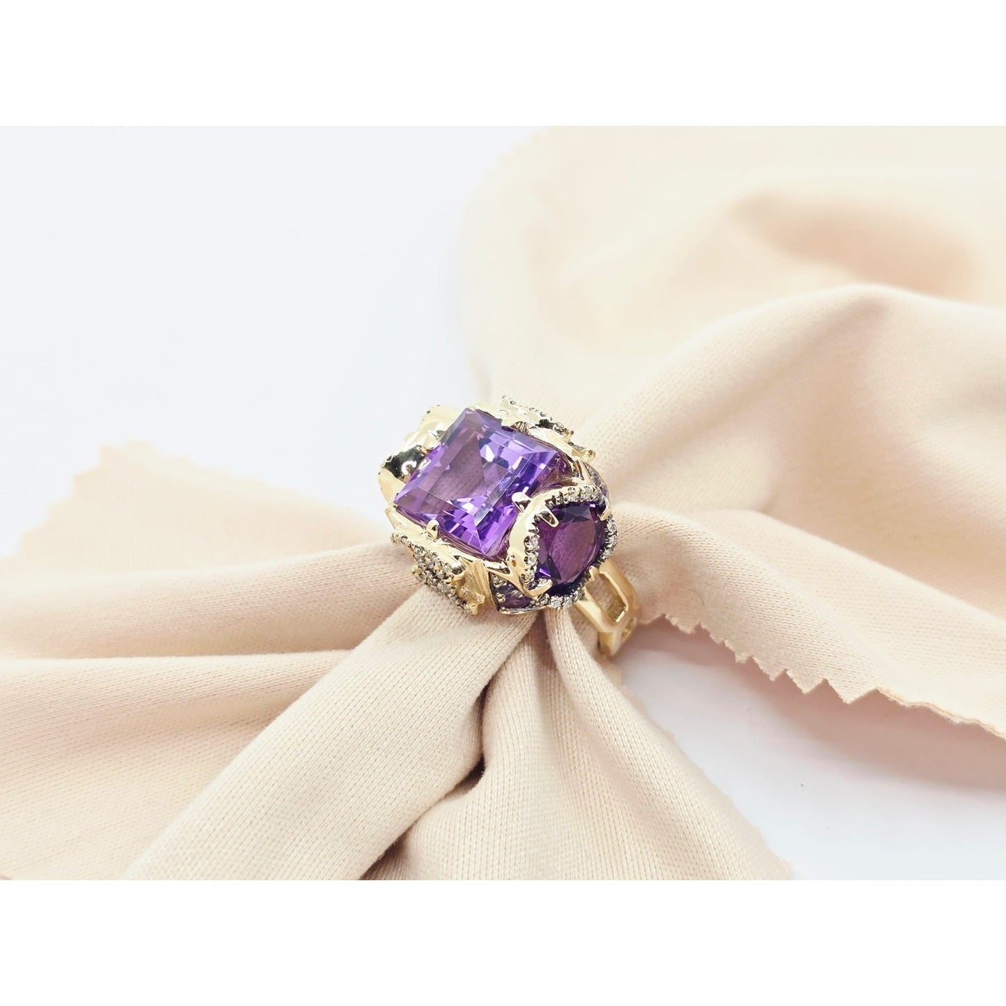 14K Yellow Gold Amethyst & Diamond Chanel Ring