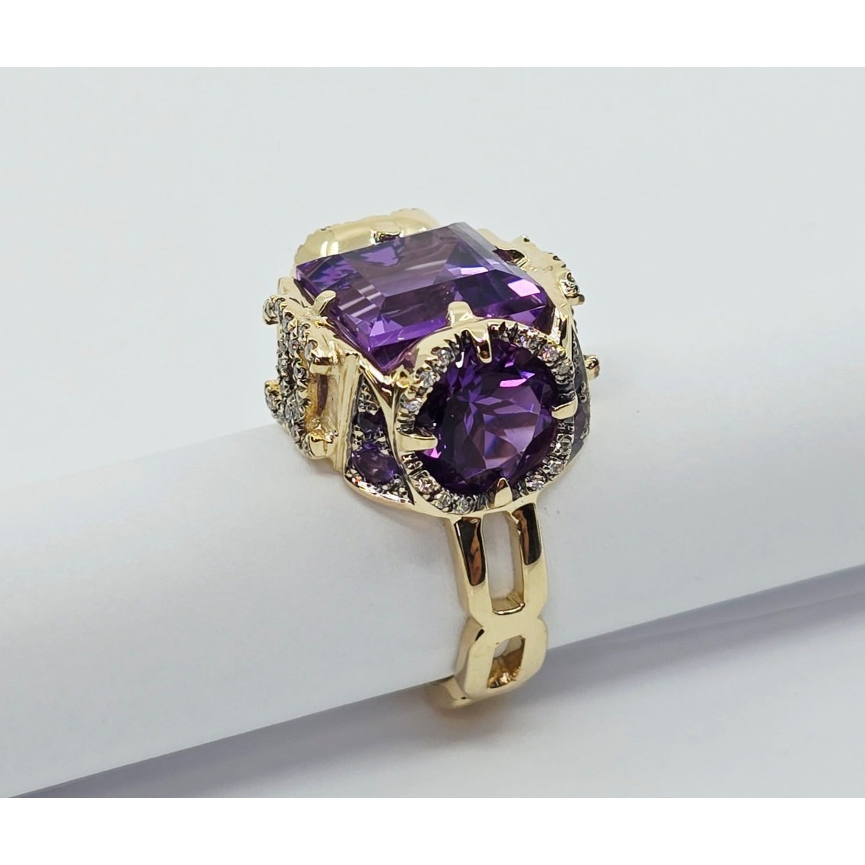 14K Yellow Gold Amethyst & Diamond Chanel Ring