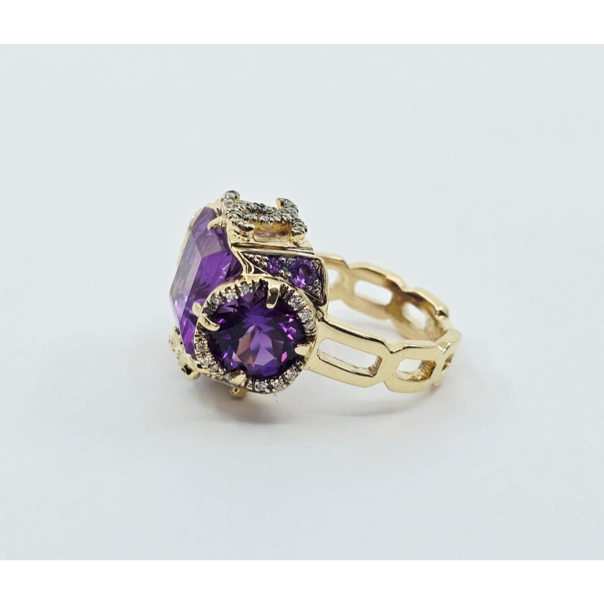 14K Yellow Gold Amethyst & Diamond Chanel Ring