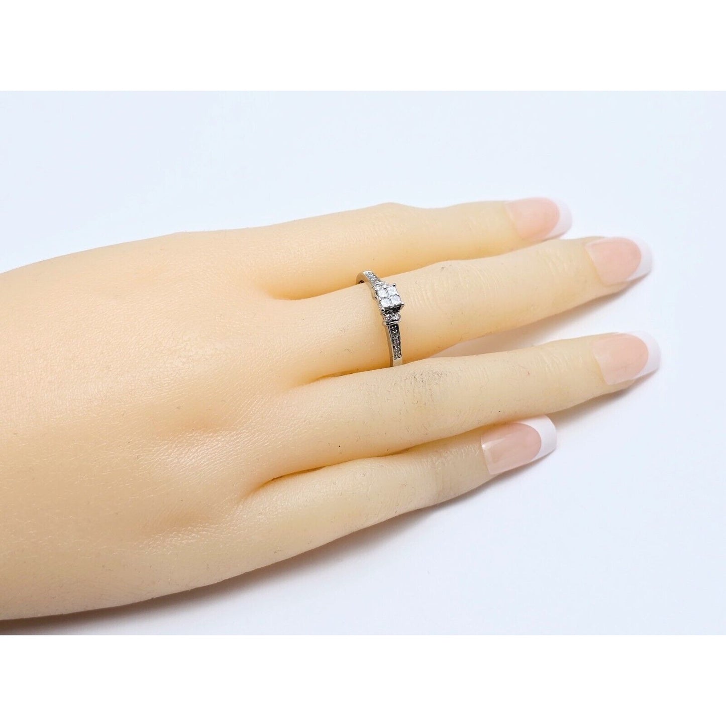 14K White Gold Ladies Princess Cut Diamond Engagement Ring