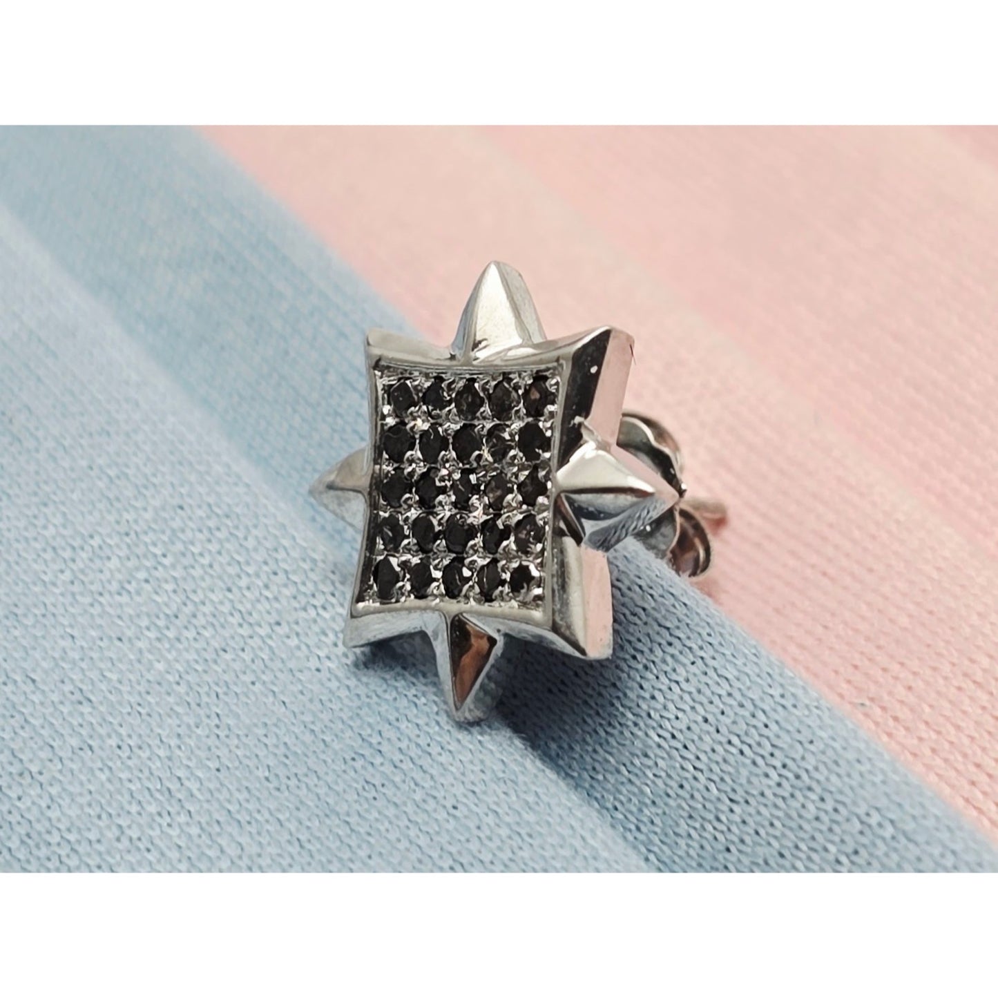 Single 10K White Gold Star Shaped Black Diamond Stud Earring