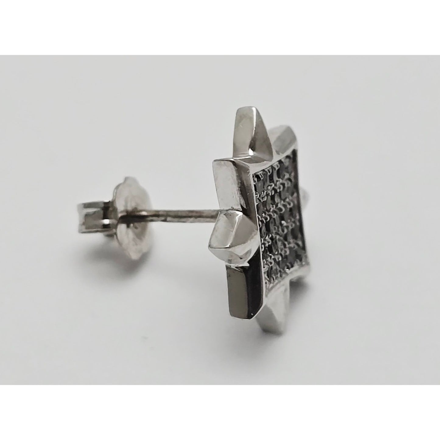 Single 10K White Gold Star Shaped Black Diamond Stud Earring