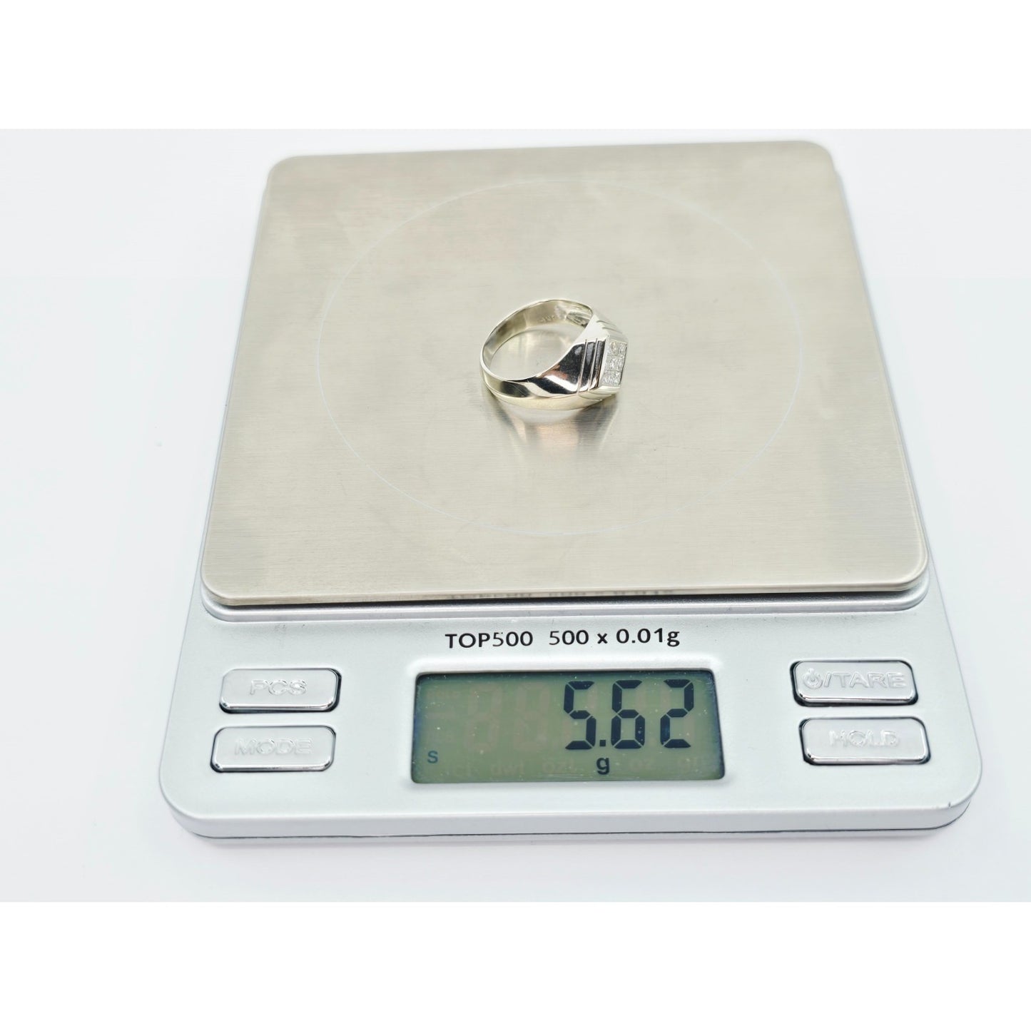 14K White Gold Princess Cut Invisible Setting Diamond Ring