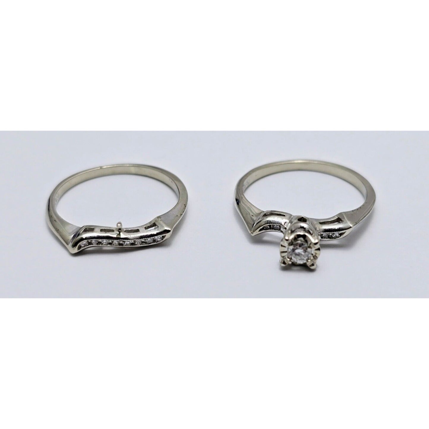 14K White Gold Ladies Wedding Solitaire Round Cut Diamond Ring Set