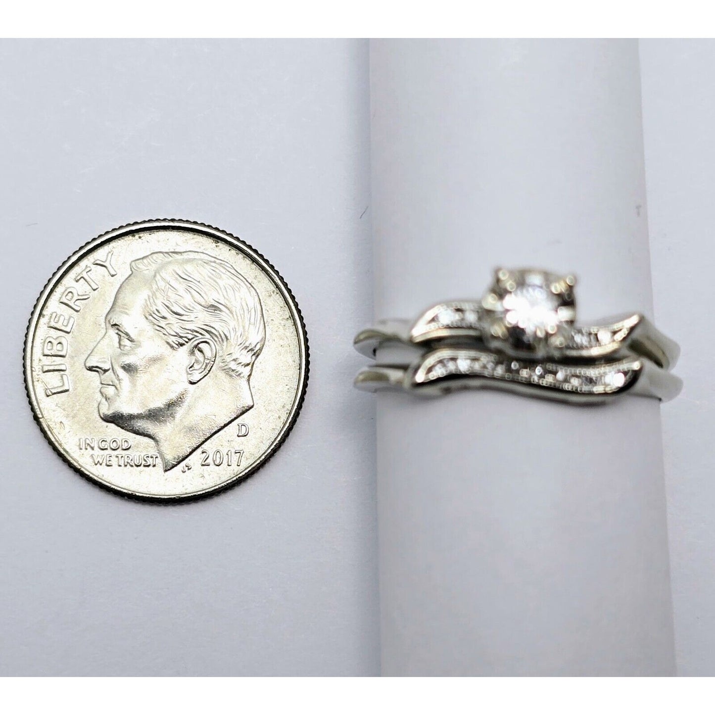 14K White Gold Ladies Wedding Solitaire Round Cut Diamond Ring Set