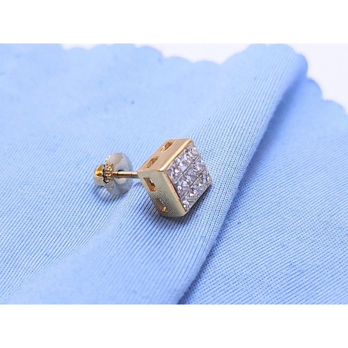 Single 14K Yellow Gold Princess Cut Invisible Setting Diamond Stud Earring
