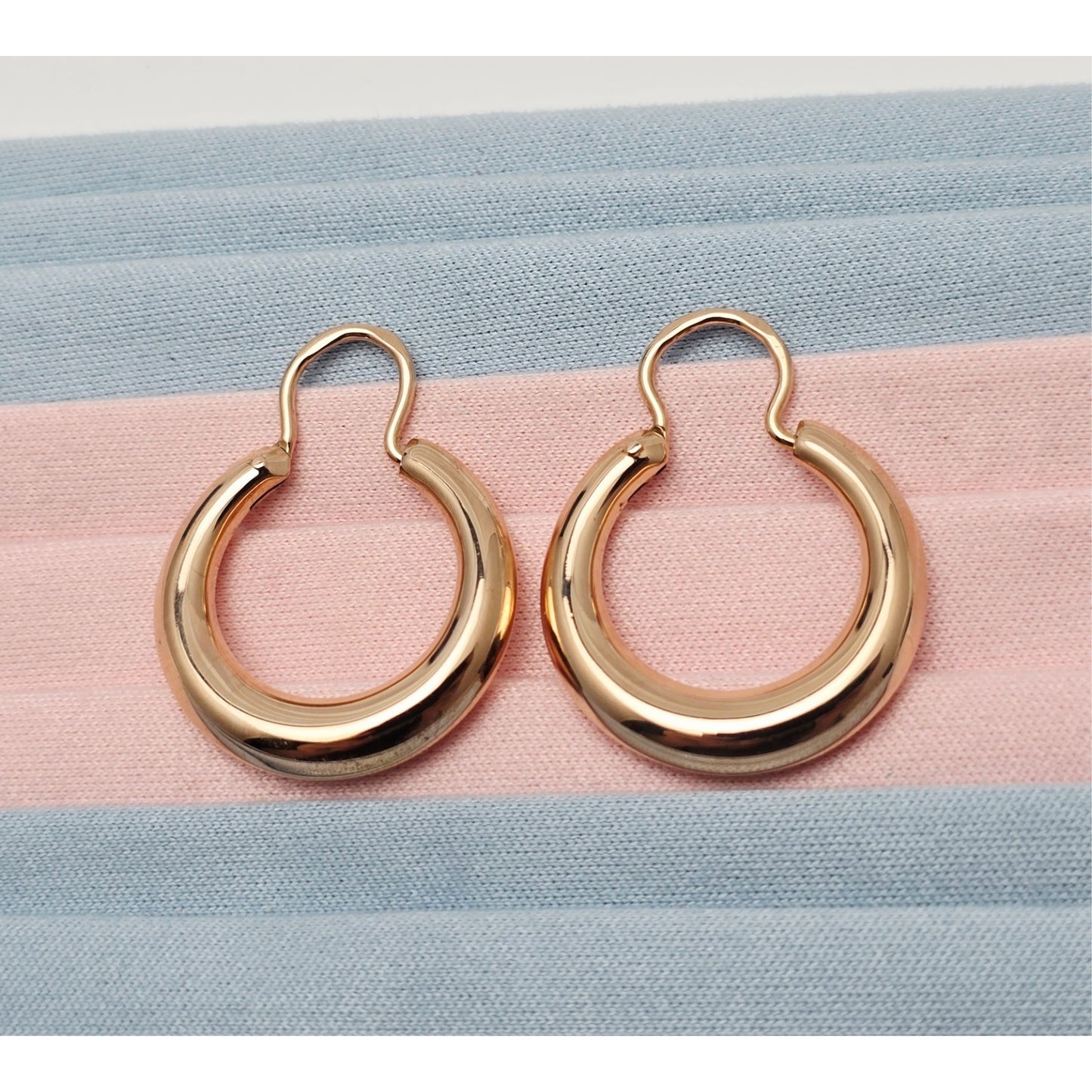 Medium 14K Rose Gold Polished Round Hinged Hoop Earrings