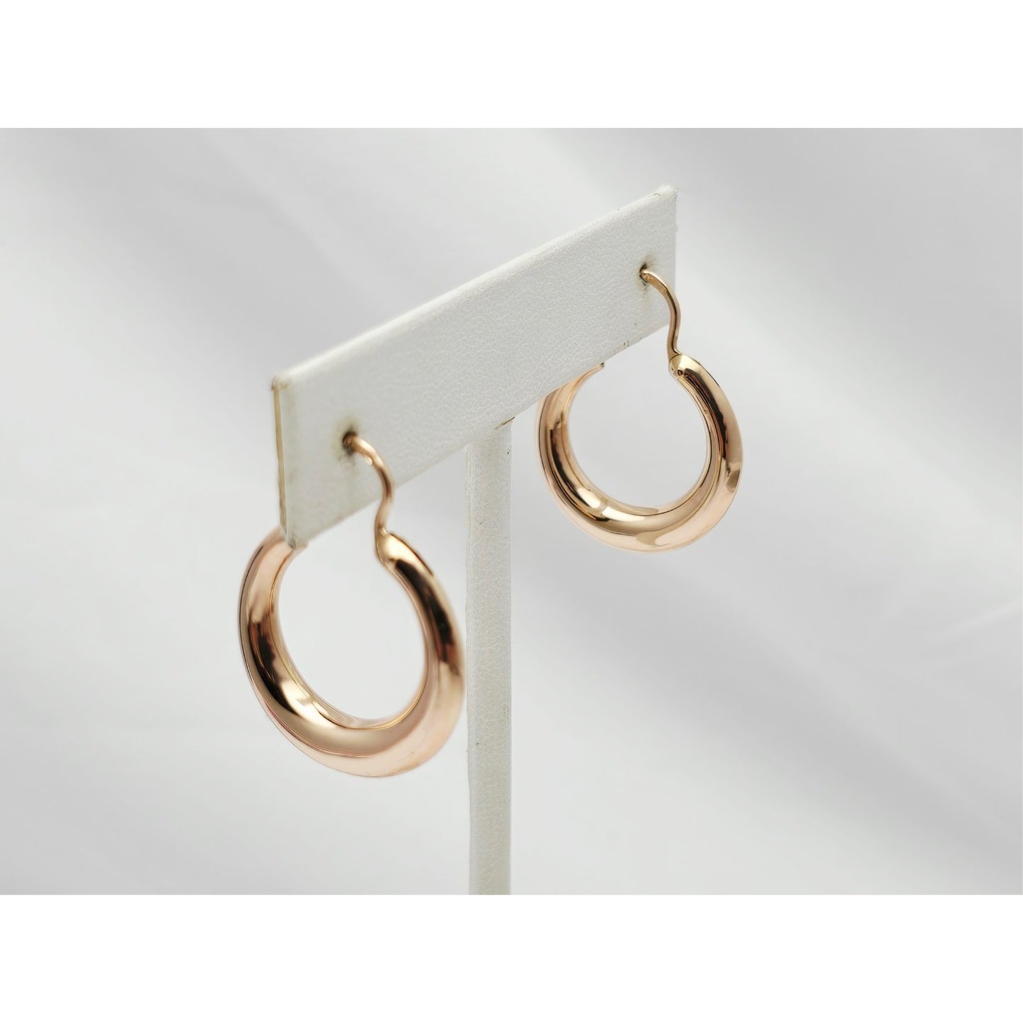 Medium 14K Rose Gold Polished Round Hinged Hoop Earrings