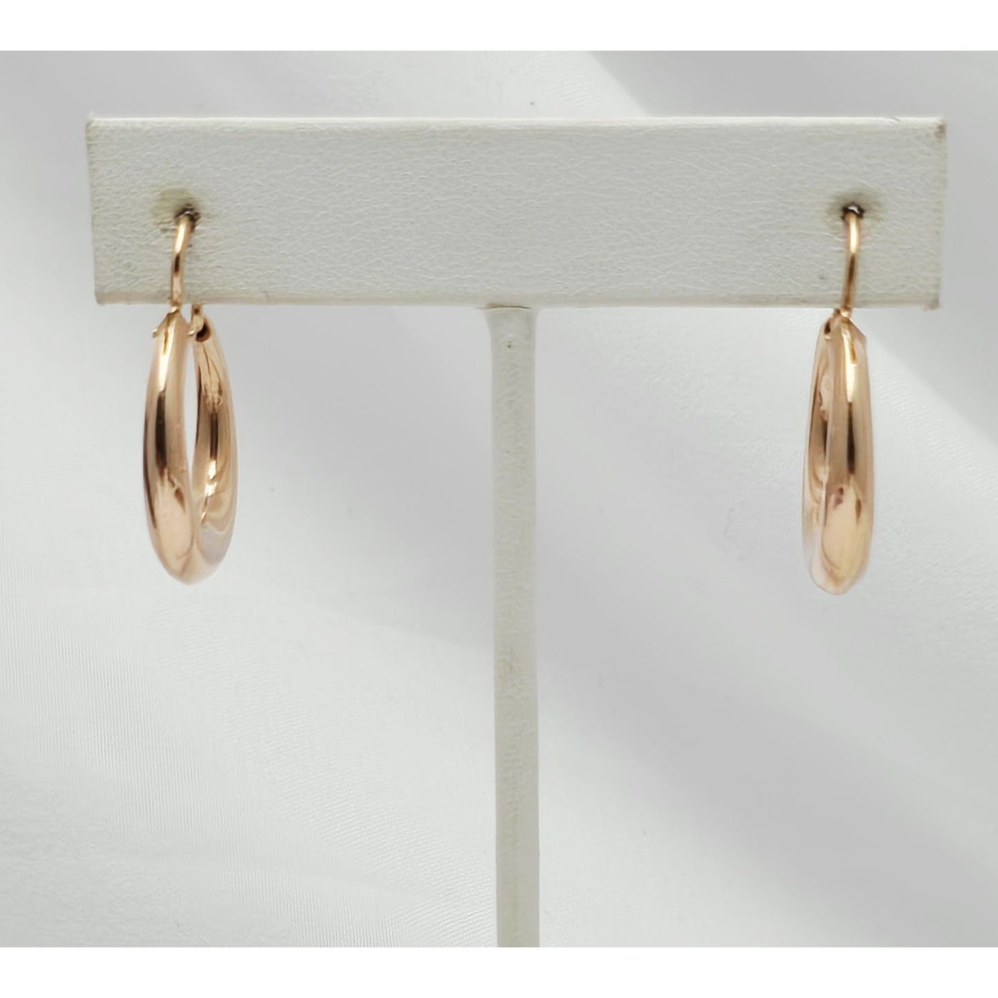 Medium 14K Rose Gold Polished Round Hinged Hoop Earrings